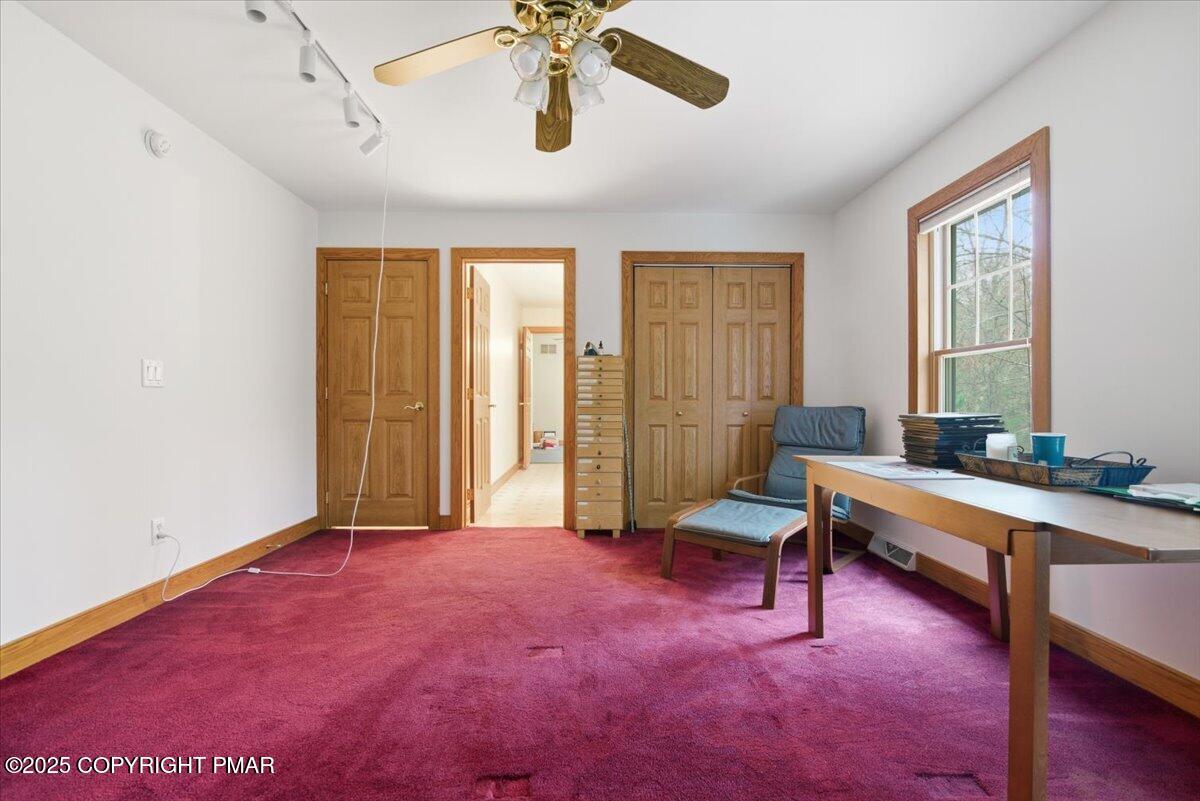 Stroudsburg, Pennsylvania, 18360, United States, 6 Bedrooms Bedrooms, ,6 BathroomsBathrooms,Residential,Active,1988438