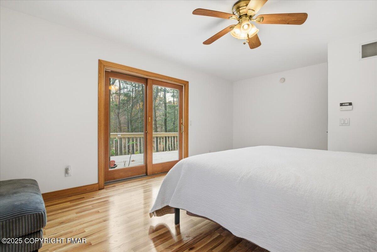 Stroudsburg, Pennsylvania, 18360, United States, 6 Bedrooms Bedrooms, ,6 BathroomsBathrooms,Residential,Active,1988438