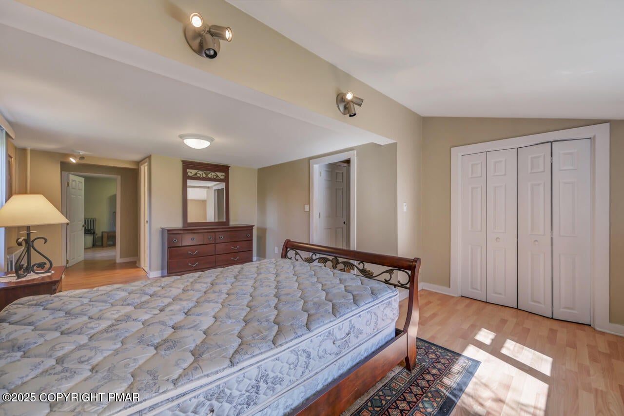 Greentown, Pennsylvania, 18426, United States, 11 Bedrooms Bedrooms, ,10 BathroomsBathrooms,Residential,Active,1963277