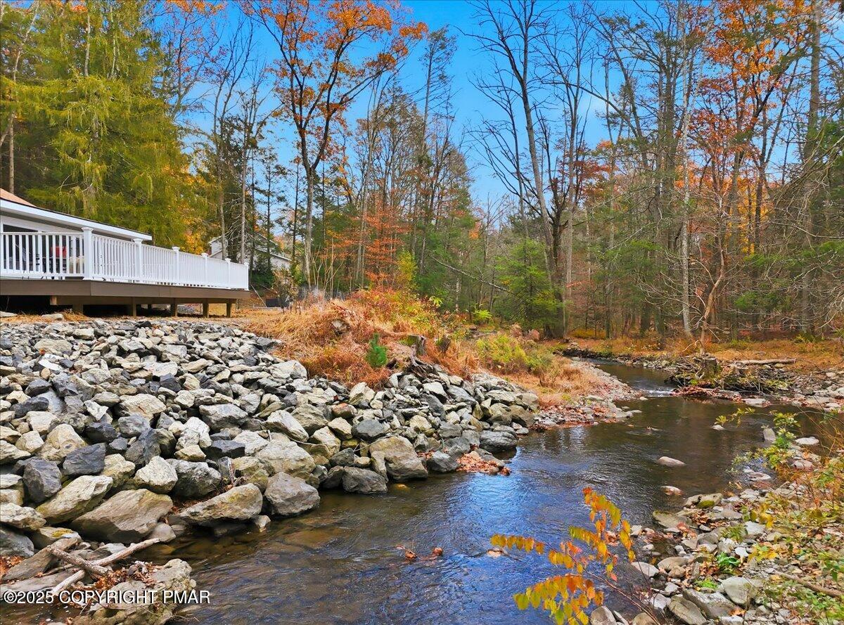 Stroudsburg, Pennsylvania, 18360, United States, 6 Bedrooms Bedrooms, ,6 BathroomsBathrooms,Residential,Active,1988438