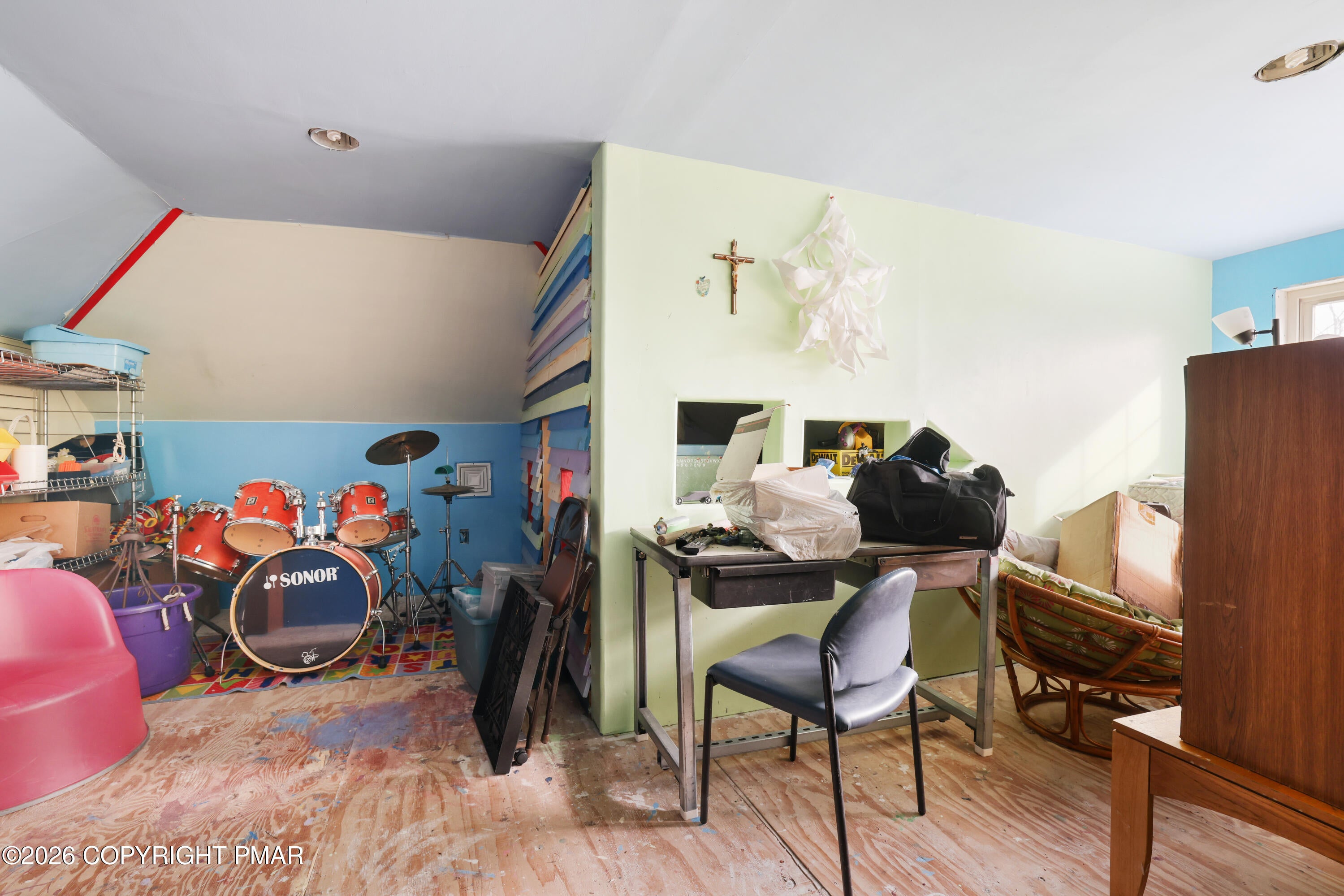 East Stroudsburg, Pennsylvania, 18302, United States, 7 Bedrooms Bedrooms, ,7 BathroomsBathrooms,Residential,Active,2007614