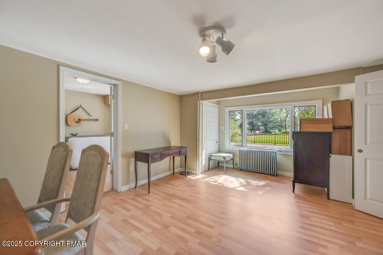 Greentown, Pennsylvania, 18426, United States, 11 Bedrooms Bedrooms, ,10 BathroomsBathrooms,Residential,Active,1963277