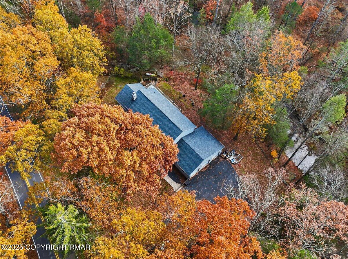 Stroudsburg, Pennsylvania, 18360, United States, 6 Bedrooms Bedrooms, ,6 BathroomsBathrooms,Residential,Active,1988438