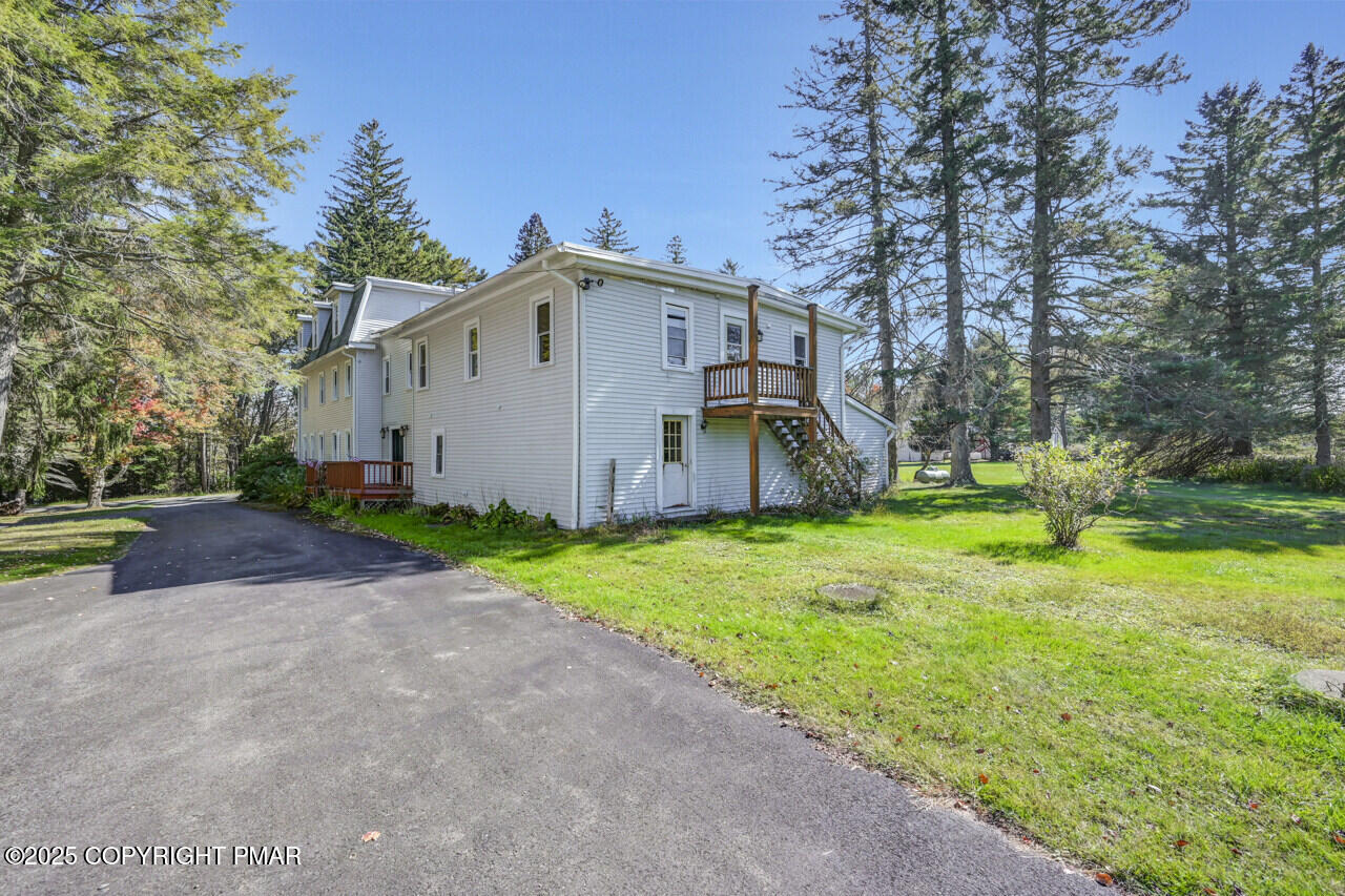 Greentown, Pennsylvania, 18426, United States, 11 Bedrooms Bedrooms, ,10 BathroomsBathrooms,Residential,Active,1963277