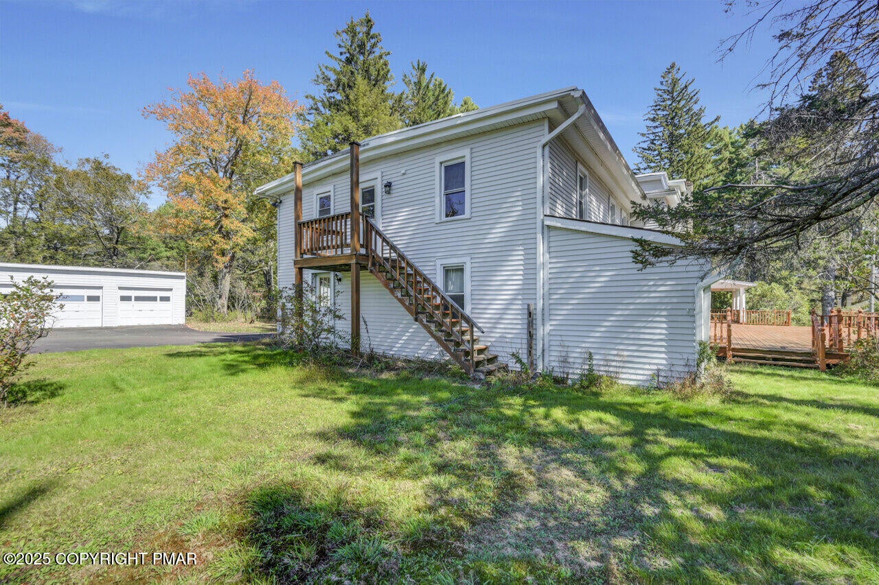 Greentown, Pennsylvania, 18426, United States, 11 Bedrooms Bedrooms, ,10 BathroomsBathrooms,Residential,Active,1963277