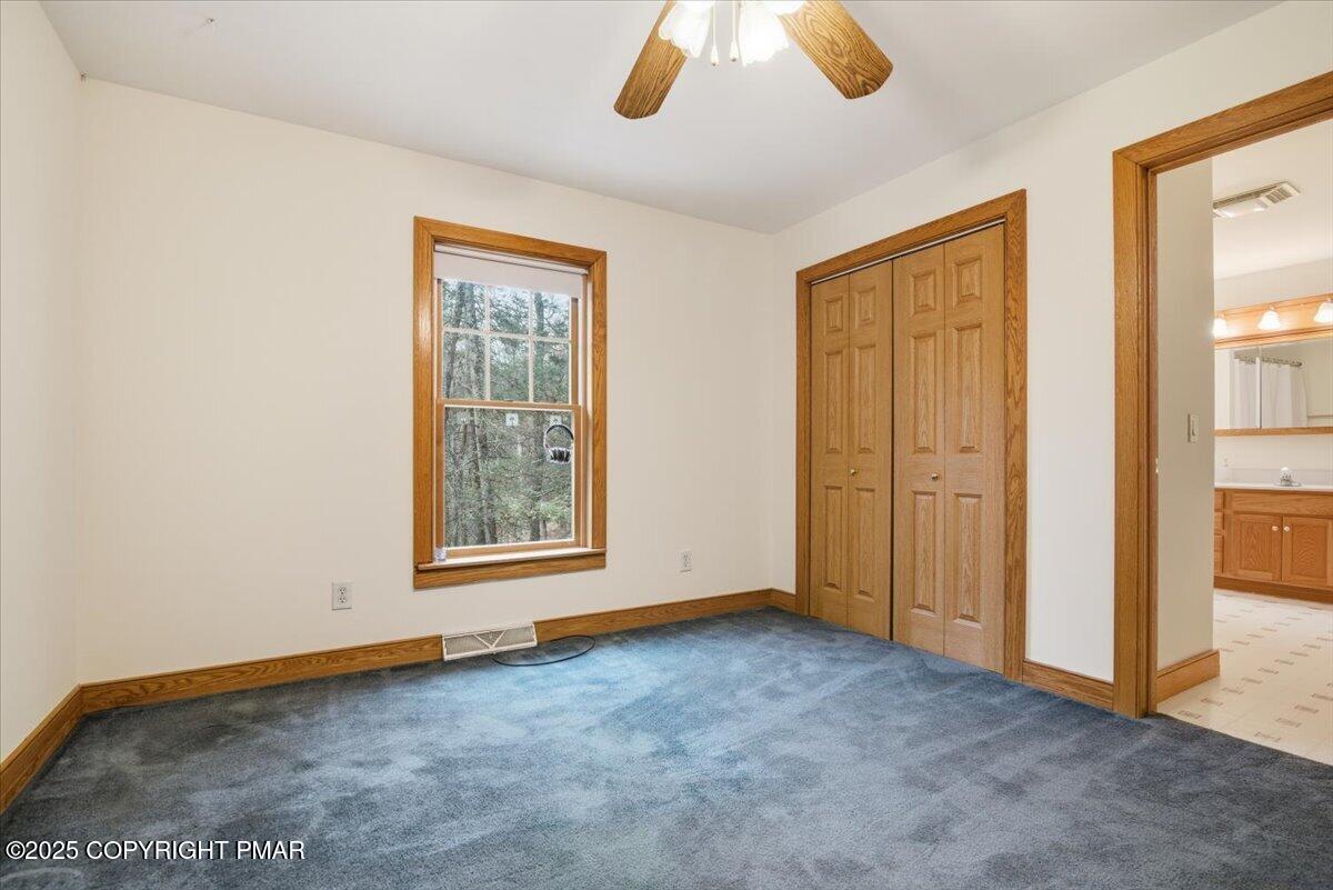 Stroudsburg, Pennsylvania, 18360, United States, 6 Bedrooms Bedrooms, ,6 BathroomsBathrooms,Residential,Active,1988438