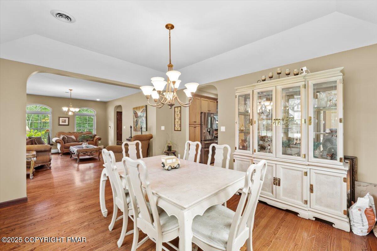 East Stroudsburg, Pennsylvania, 18302, United States, 7 Bedrooms Bedrooms, ,7 BathroomsBathrooms,Residential,Active,1905116