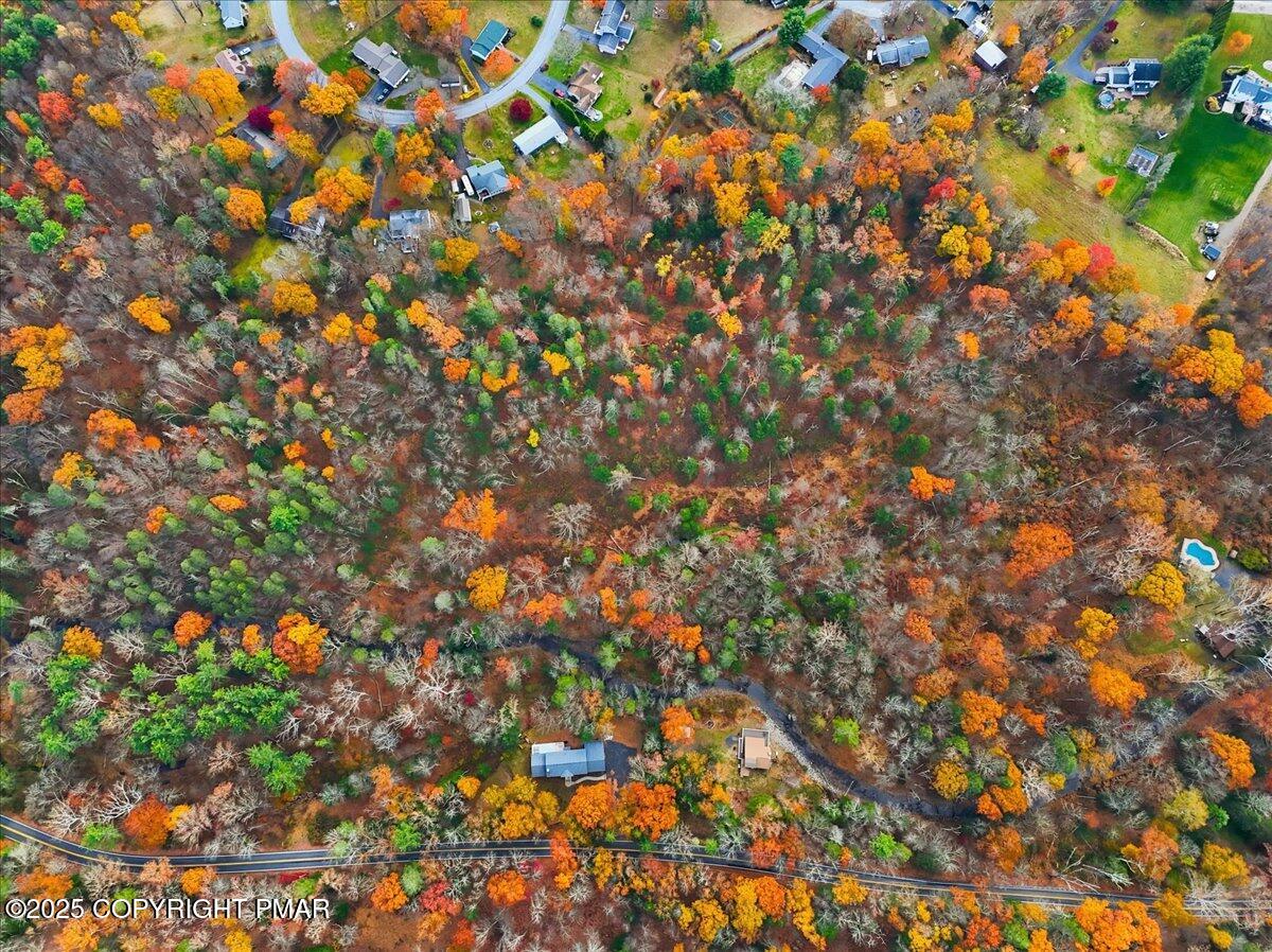 Stroudsburg, Pennsylvania, 18360, United States, 6 Bedrooms Bedrooms, ,6 BathroomsBathrooms,Residential,Active,1988438