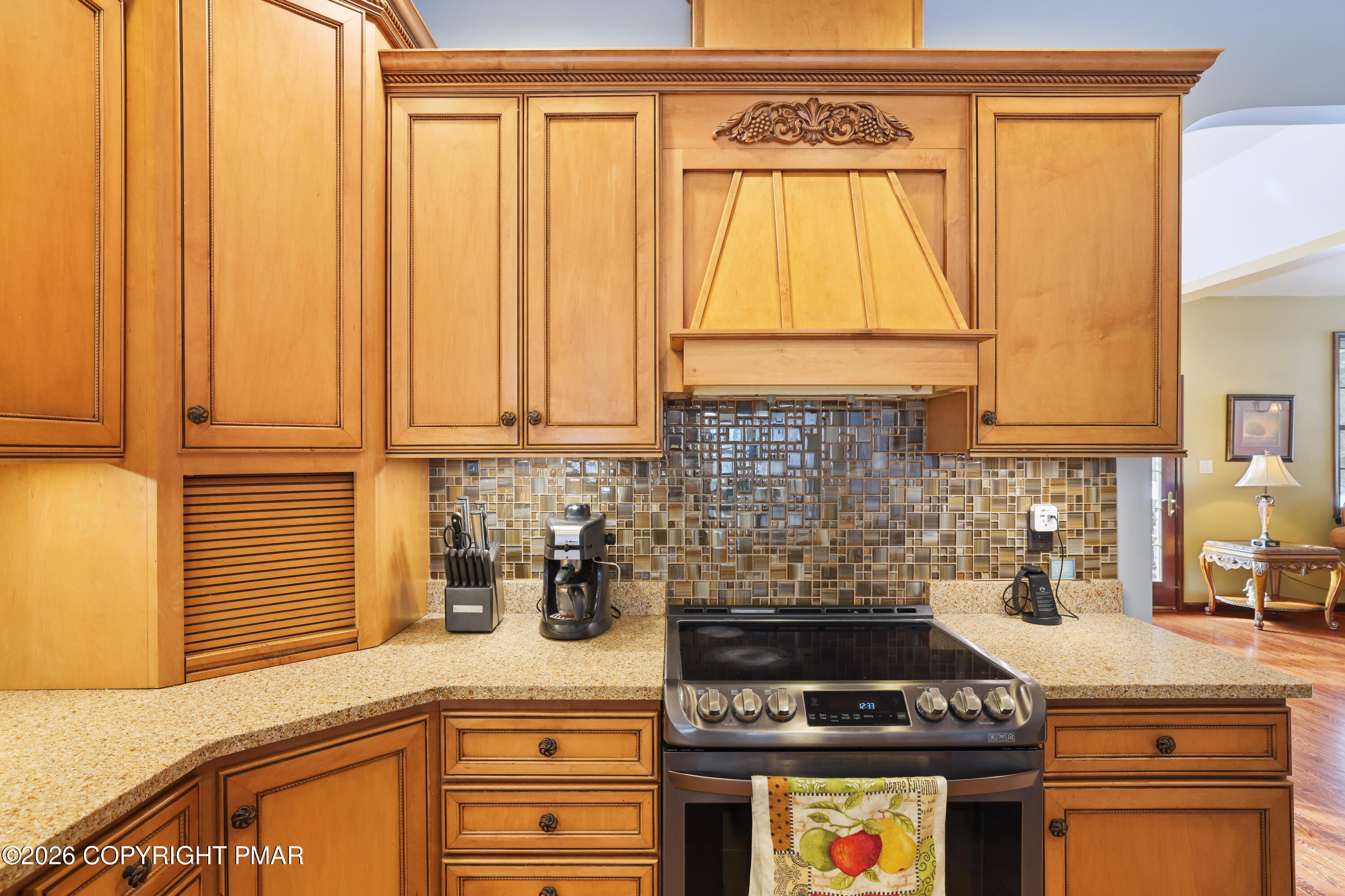 East Stroudsburg, Pennsylvania, 18302, United States, 7 Bedrooms Bedrooms, ,7 BathroomsBathrooms,Residential,Active,2007614