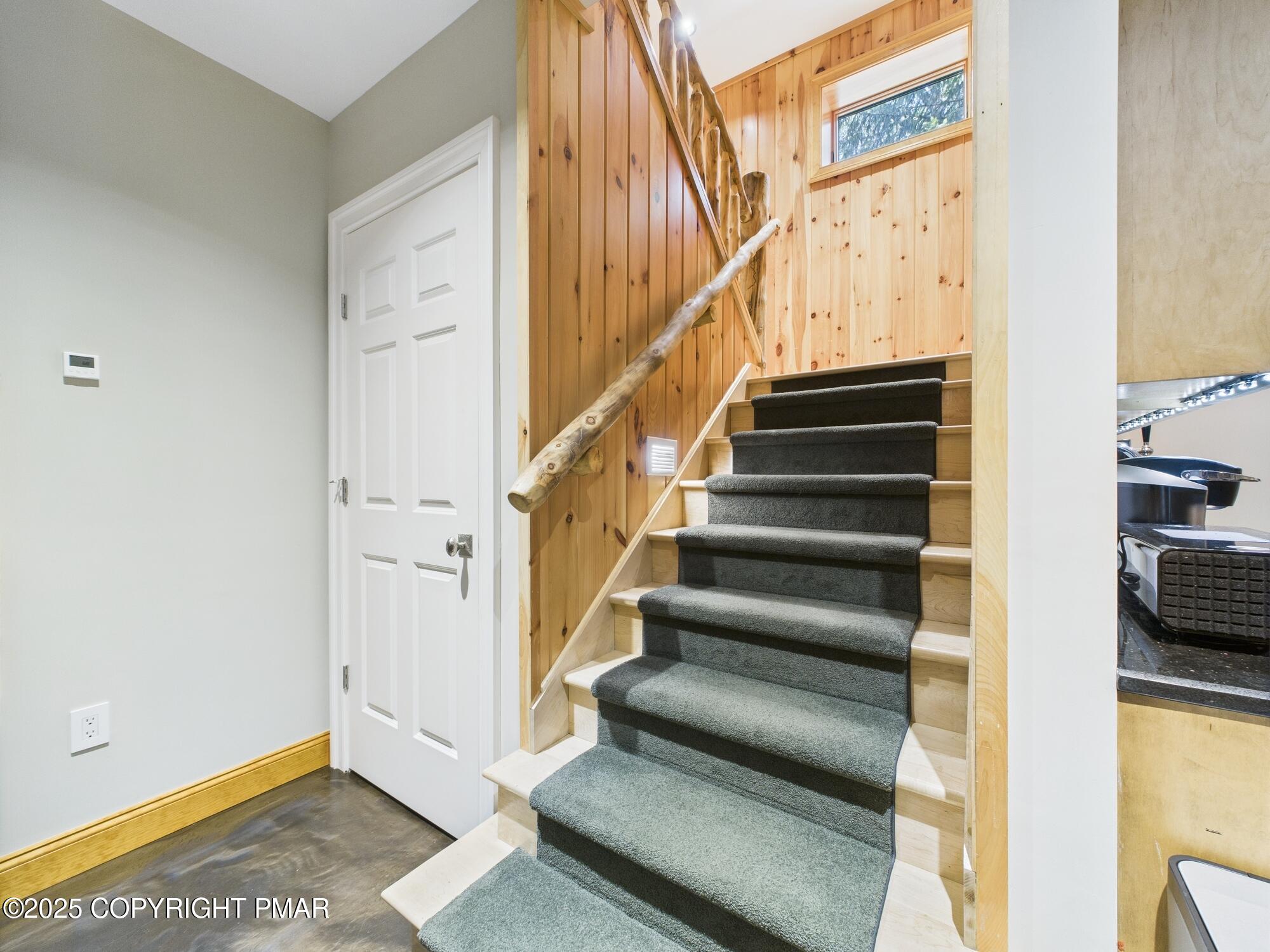 Lake Harmony, Pennsylvania, 18624, United States, 6 Bedrooms Bedrooms, ,7 BathroomsBathrooms,Residential,Active,1908137