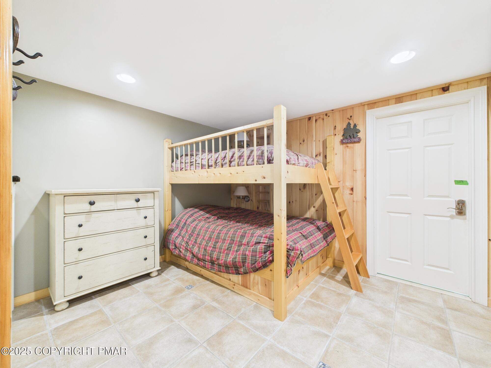 Lake Harmony, Pennsylvania, 18624, United States, 6 Bedrooms Bedrooms, ,7 BathroomsBathrooms,Residential,Active,1908137