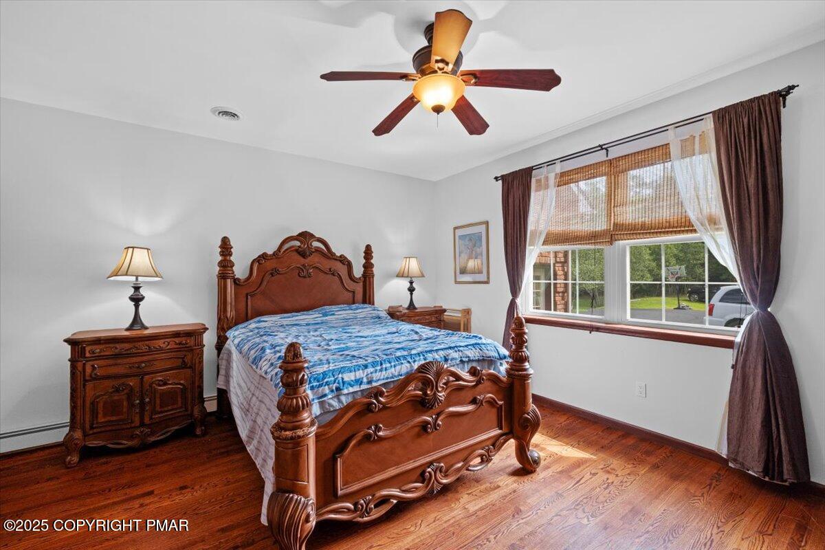 East Stroudsburg, Pennsylvania, 18302, United States, 7 Bedrooms Bedrooms, ,7 BathroomsBathrooms,Residential,Active,1905116