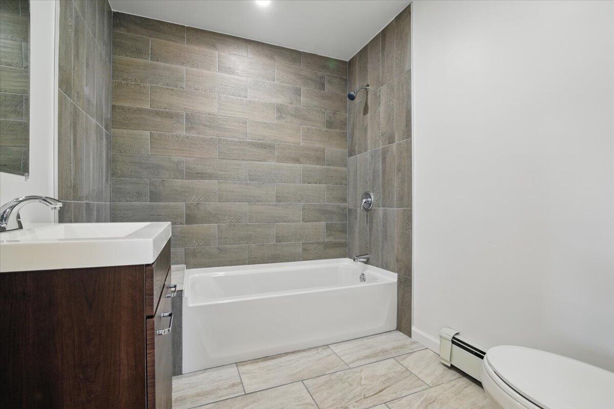 Saylorsburg, Pennsylvania, 18353, United States, ,3 BathroomsBathrooms,Residential,Active,1831793