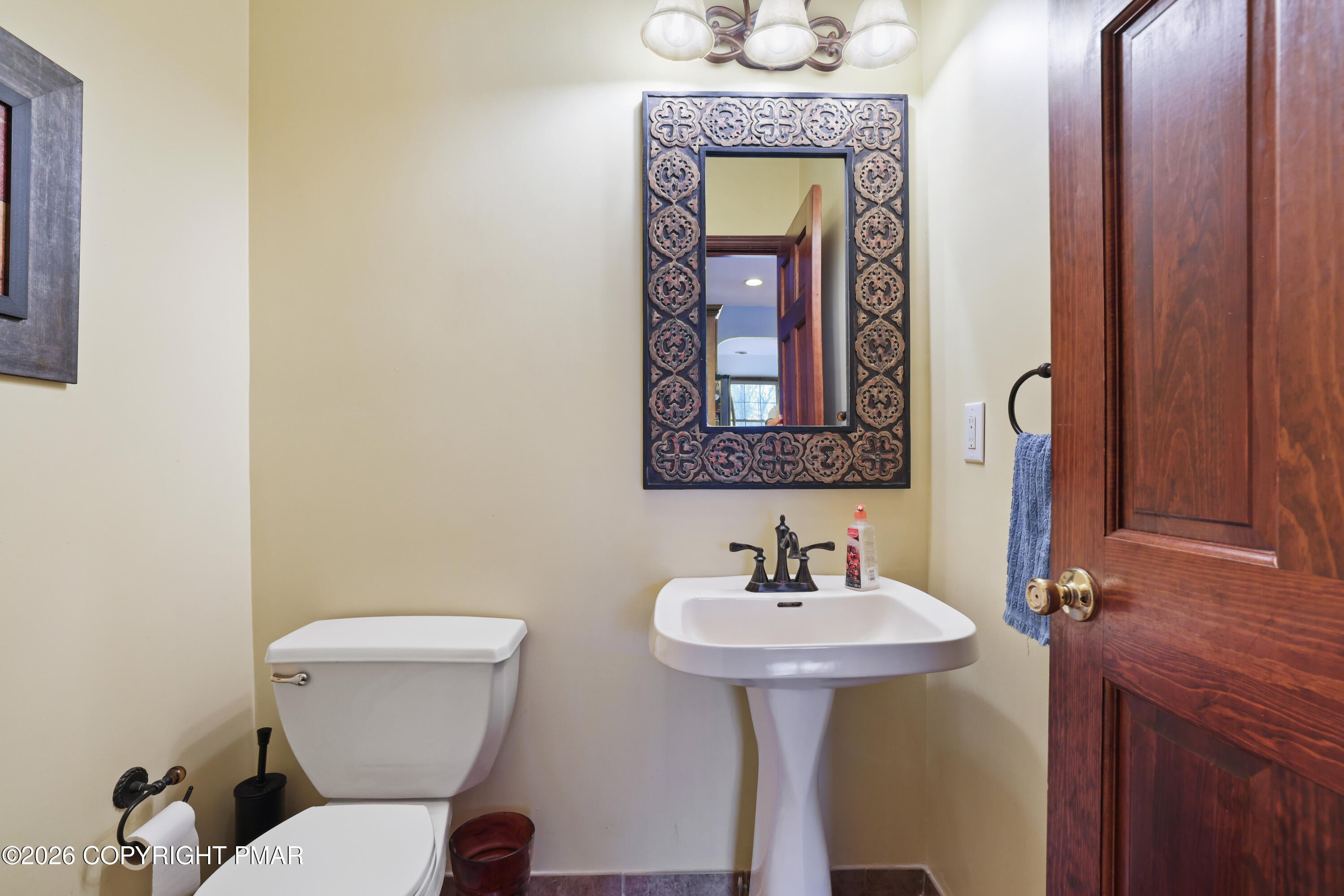 East Stroudsburg, Pennsylvania, 18302, United States, 7 Bedrooms Bedrooms, ,7 BathroomsBathrooms,Residential,Active,2007614