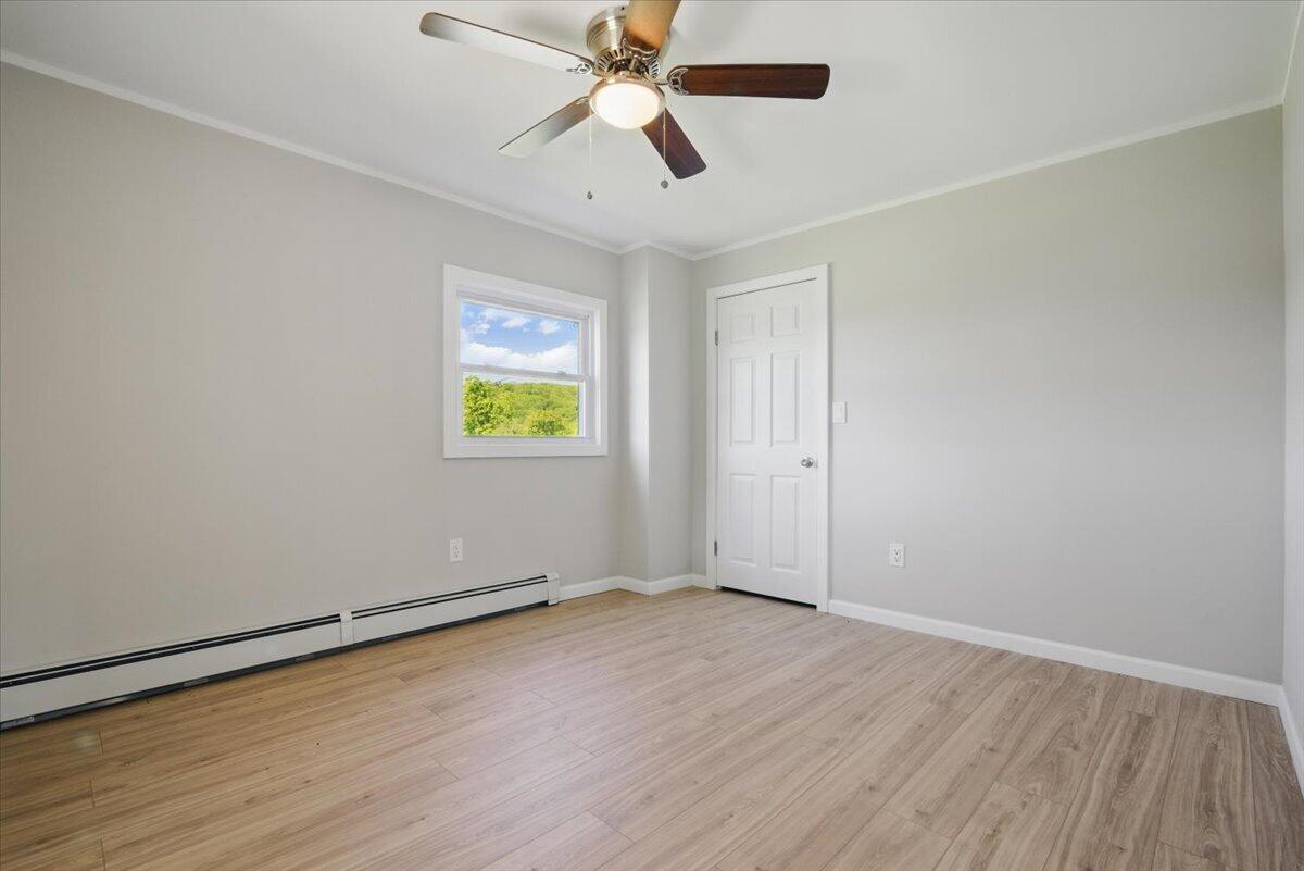Saylorsburg, Pennsylvania, 18353, United States, ,3 BathroomsBathrooms,Residential,Active,1831793