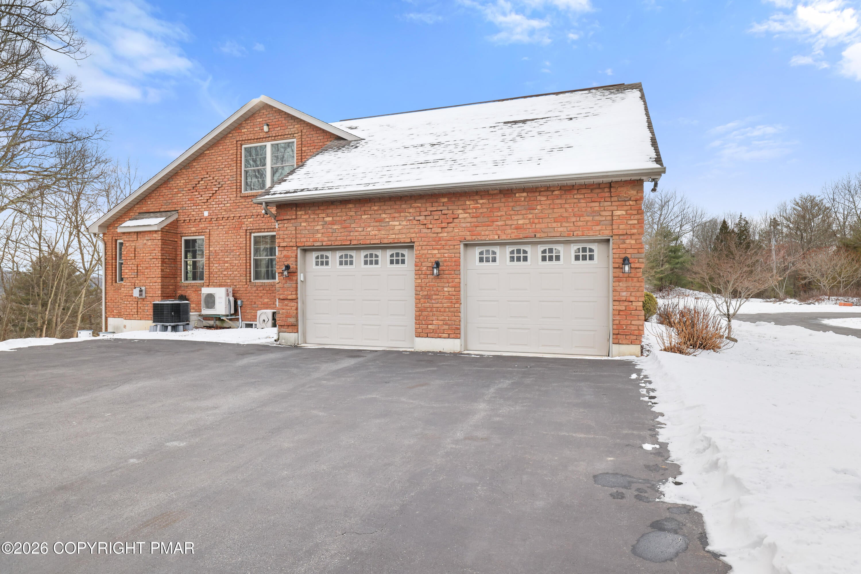 East Stroudsburg, Pennsylvania, 18302, United States, 7 Bedrooms Bedrooms, ,7 BathroomsBathrooms,Residential,Active,2007614