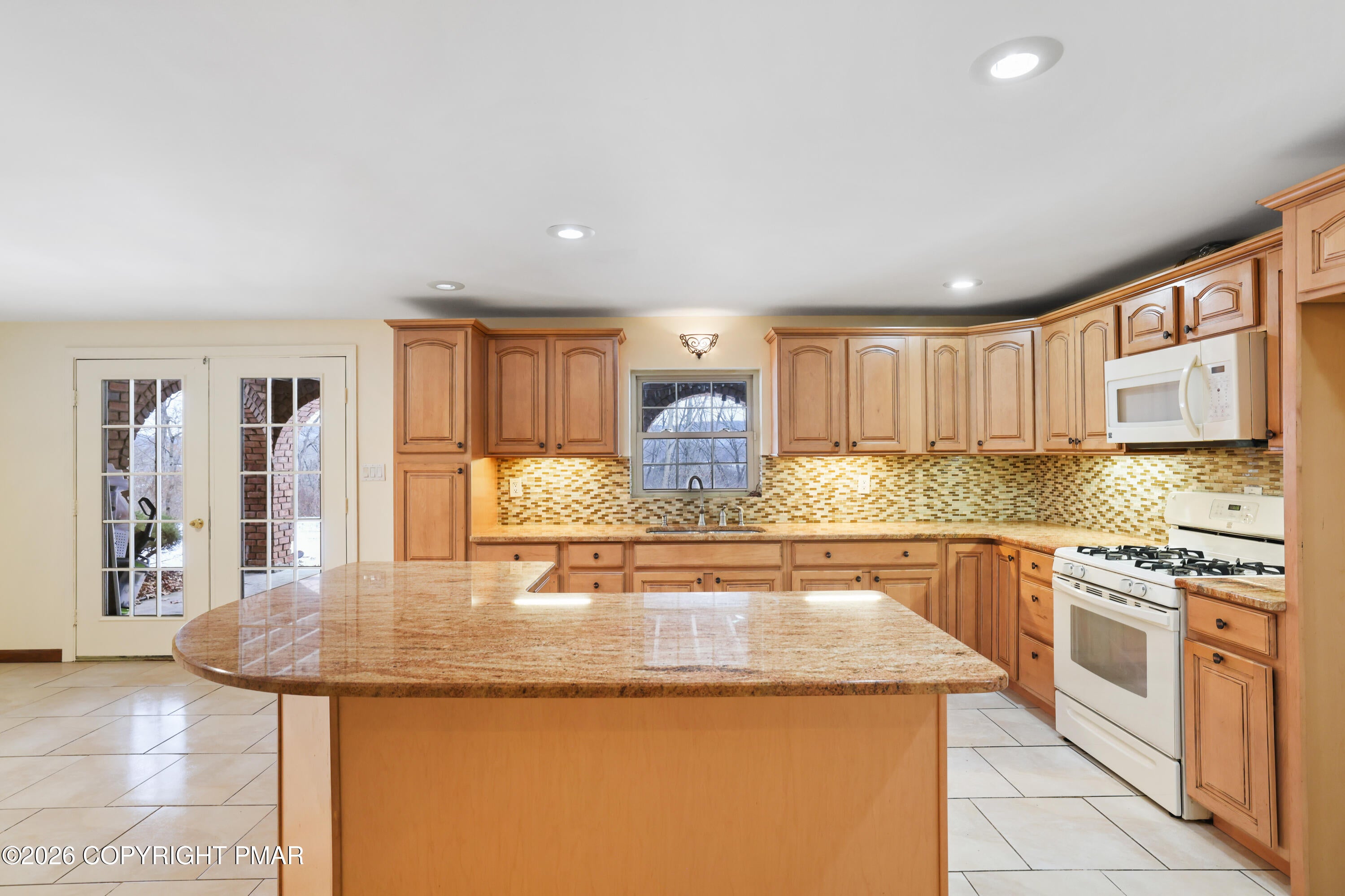 East Stroudsburg, Pennsylvania, 18302, United States, 7 Bedrooms Bedrooms, ,7 BathroomsBathrooms,Residential,Active,2007614