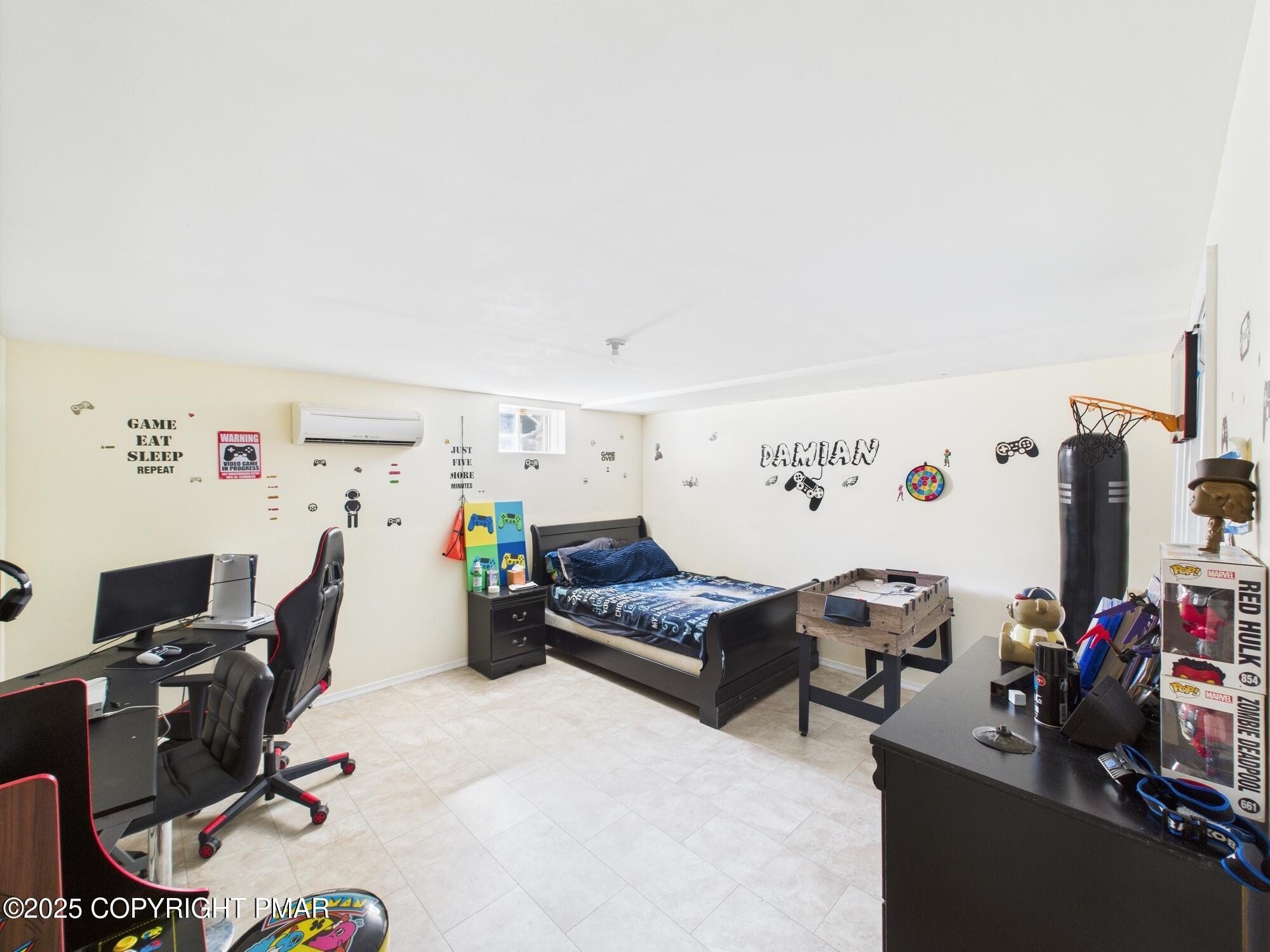 East Stroudsburg, Pennsylvania, 18302, United States, 7 Bedrooms Bedrooms, ,7 BathroomsBathrooms,Residential,Active,1905116