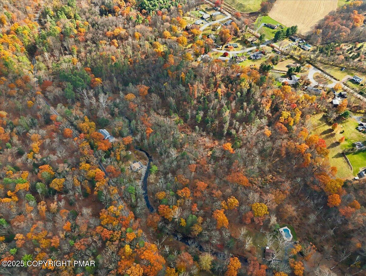 Stroudsburg, Pennsylvania, 18360, United States, 6 Bedrooms Bedrooms, ,6 BathroomsBathrooms,Residential,Active,1988438