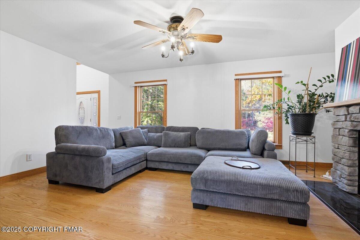 Stroudsburg, Pennsylvania, 18360, United States, 6 Bedrooms Bedrooms, ,6 BathroomsBathrooms,Residential,Active,1988438