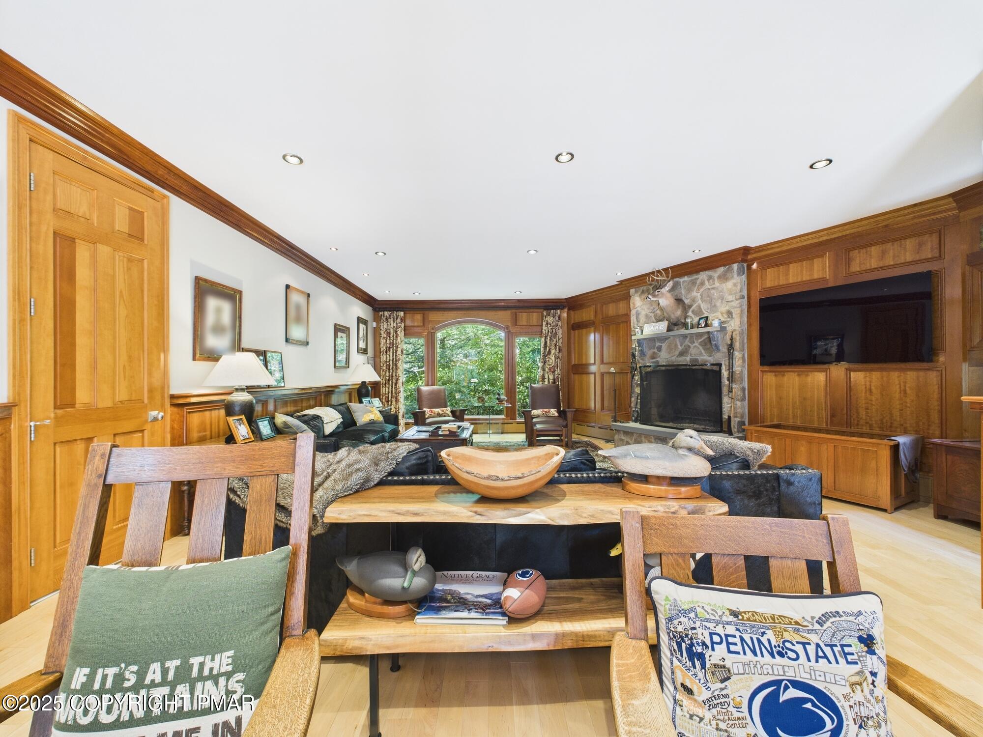 Lake Harmony, Pennsylvania, 18624, United States, 6 Bedrooms Bedrooms, ,7 BathroomsBathrooms,Residential,Active,1908137