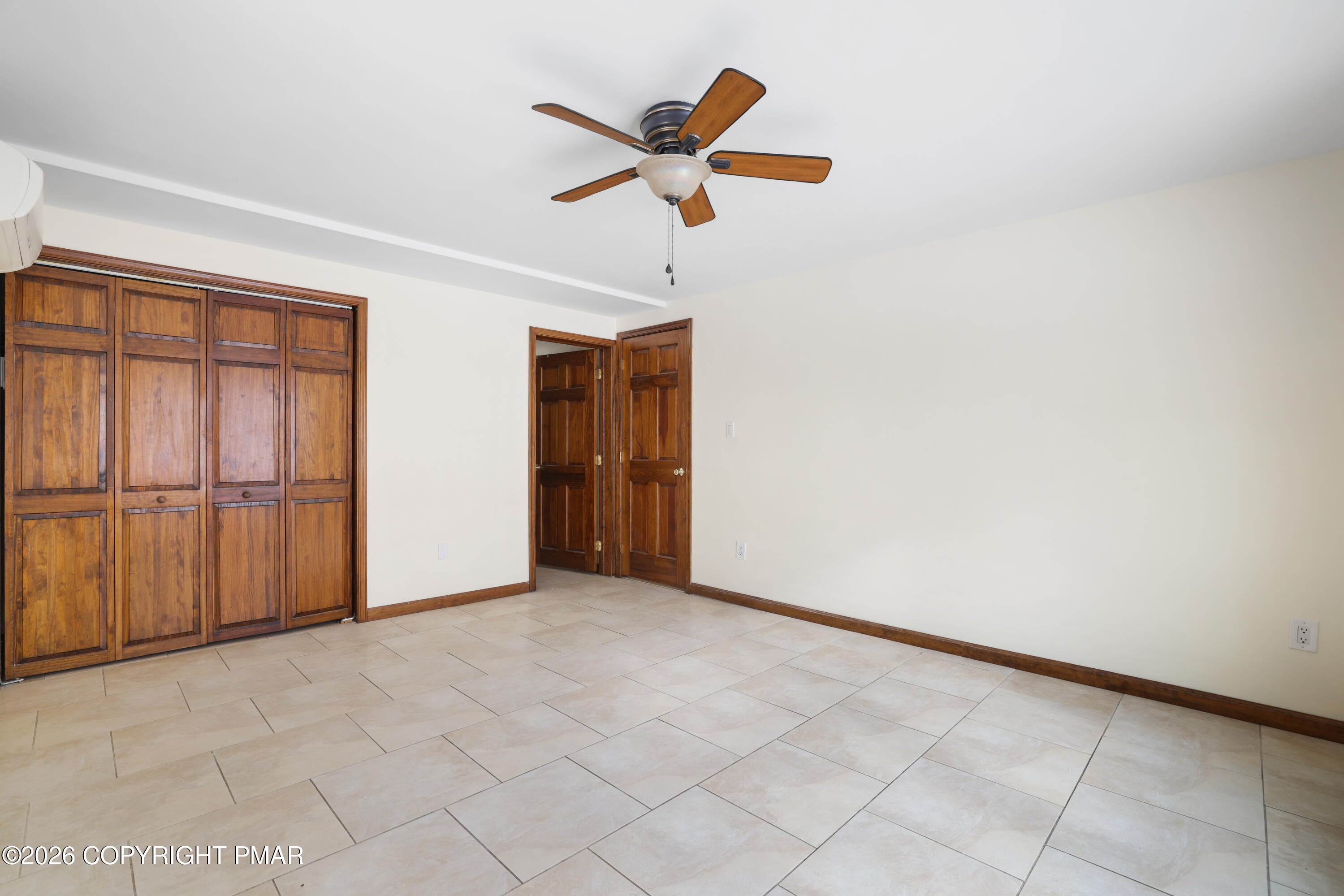 East Stroudsburg, Pennsylvania, 18302, United States, 7 Bedrooms Bedrooms, ,7 BathroomsBathrooms,Residential,Active,2007614