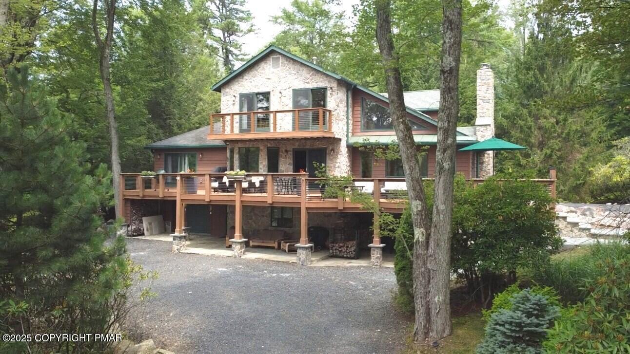 Lake Harmony, Pennsylvania, 18624, United States, 6 Bedrooms Bedrooms, ,7 BathroomsBathrooms,Residential,Active,1908137