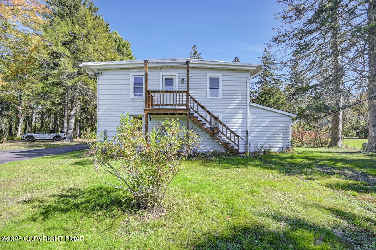 Greentown, Pennsylvania, 18426, United States, 11 Bedrooms Bedrooms, ,10 BathroomsBathrooms,Residential,Active,1963277