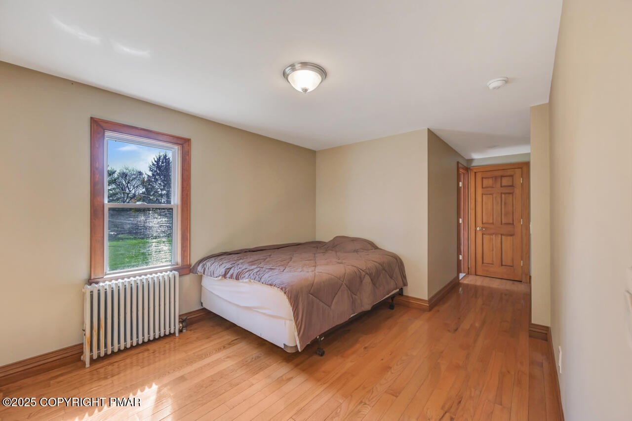 Greentown, Pennsylvania, 18426, United States, 11 Bedrooms Bedrooms, ,10 BathroomsBathrooms,Residential,Active,1963277