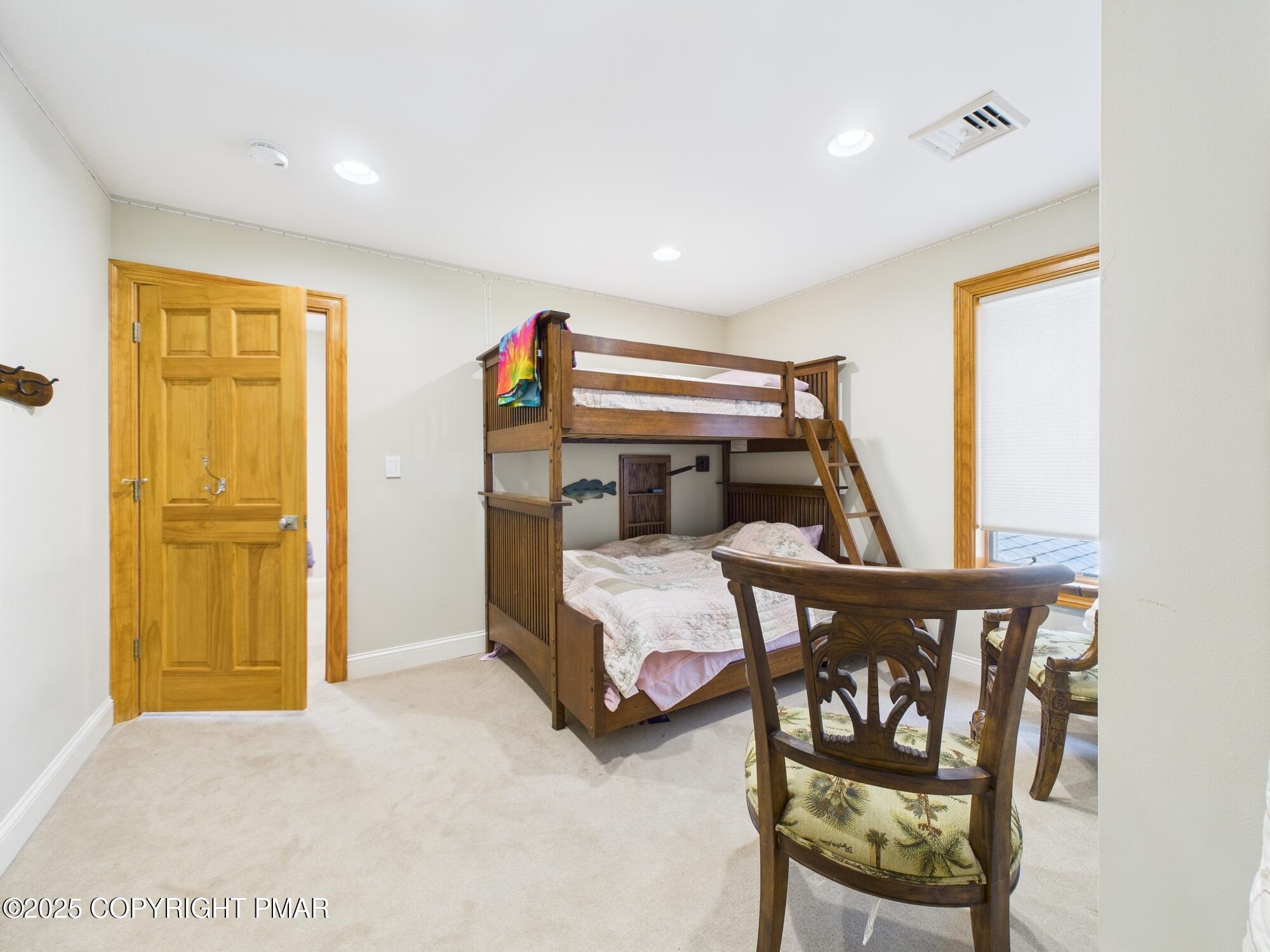 Lake Harmony, Pennsylvania, 18624, United States, 6 Bedrooms Bedrooms, ,7 BathroomsBathrooms,Residential,Active,1908137