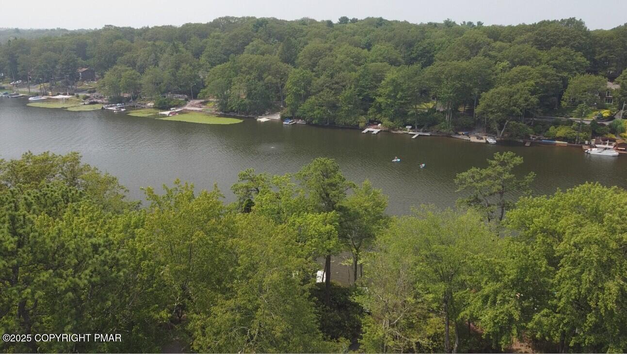 Lake Harmony, Pennsylvania, 18624, United States, 6 Bedrooms Bedrooms, ,7 BathroomsBathrooms,Residential,Active,1908137
