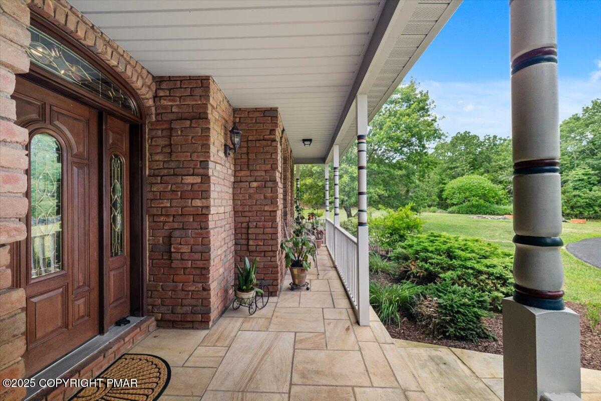 East Stroudsburg, Pennsylvania, 18302, United States, 7 Bedrooms Bedrooms, ,7 BathroomsBathrooms,Residential,Active,1905116