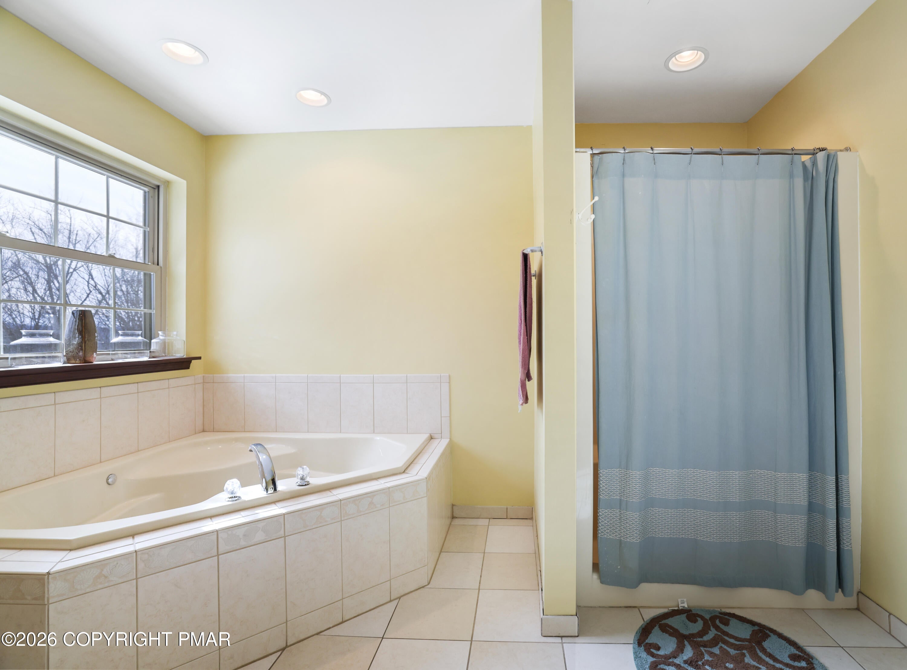 East Stroudsburg, Pennsylvania, 18302, United States, 7 Bedrooms Bedrooms, ,7 BathroomsBathrooms,Residential,Active,2007614