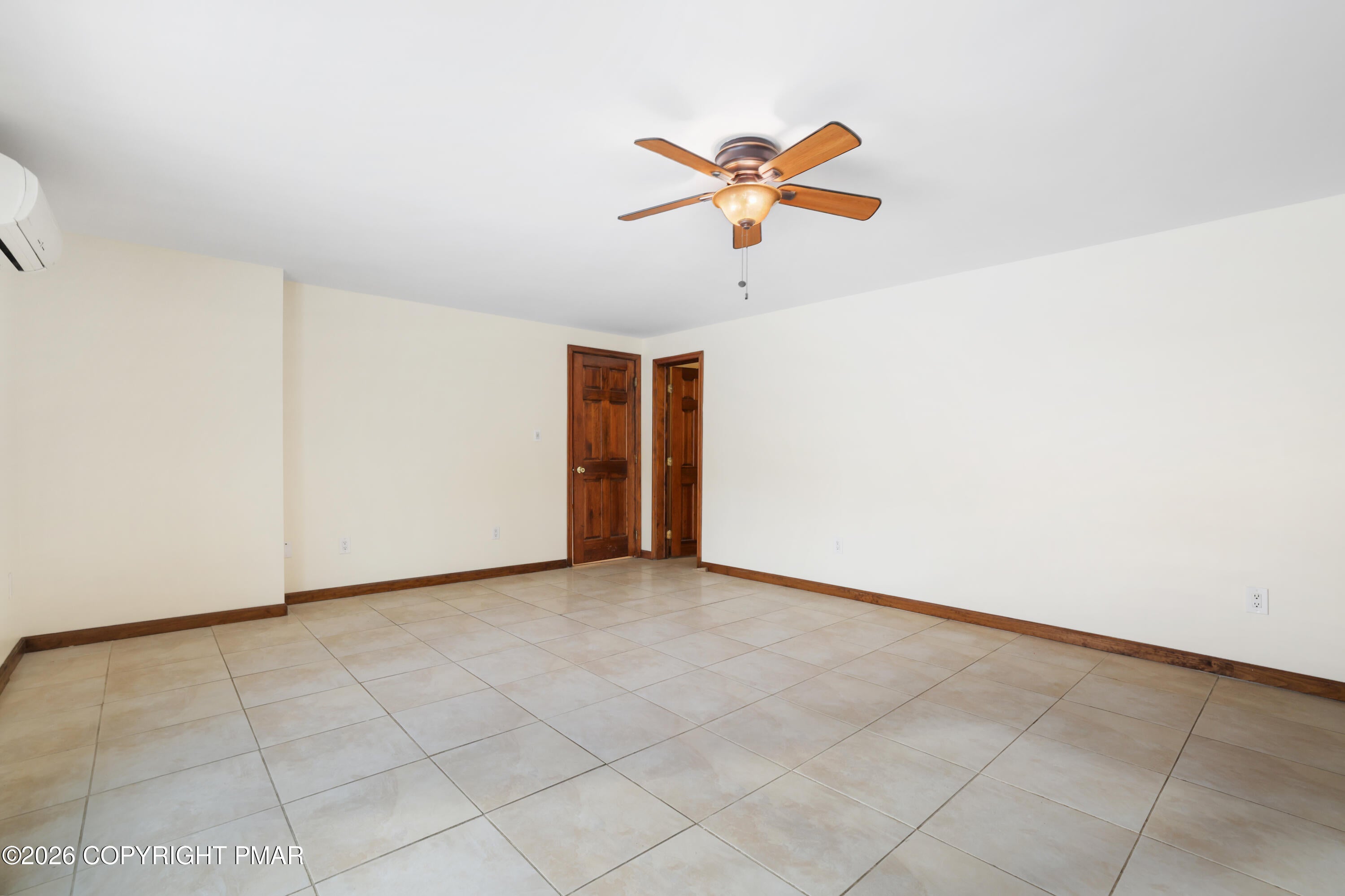 East Stroudsburg, Pennsylvania, 18302, United States, 7 Bedrooms Bedrooms, ,7 BathroomsBathrooms,Residential,Active,2007614