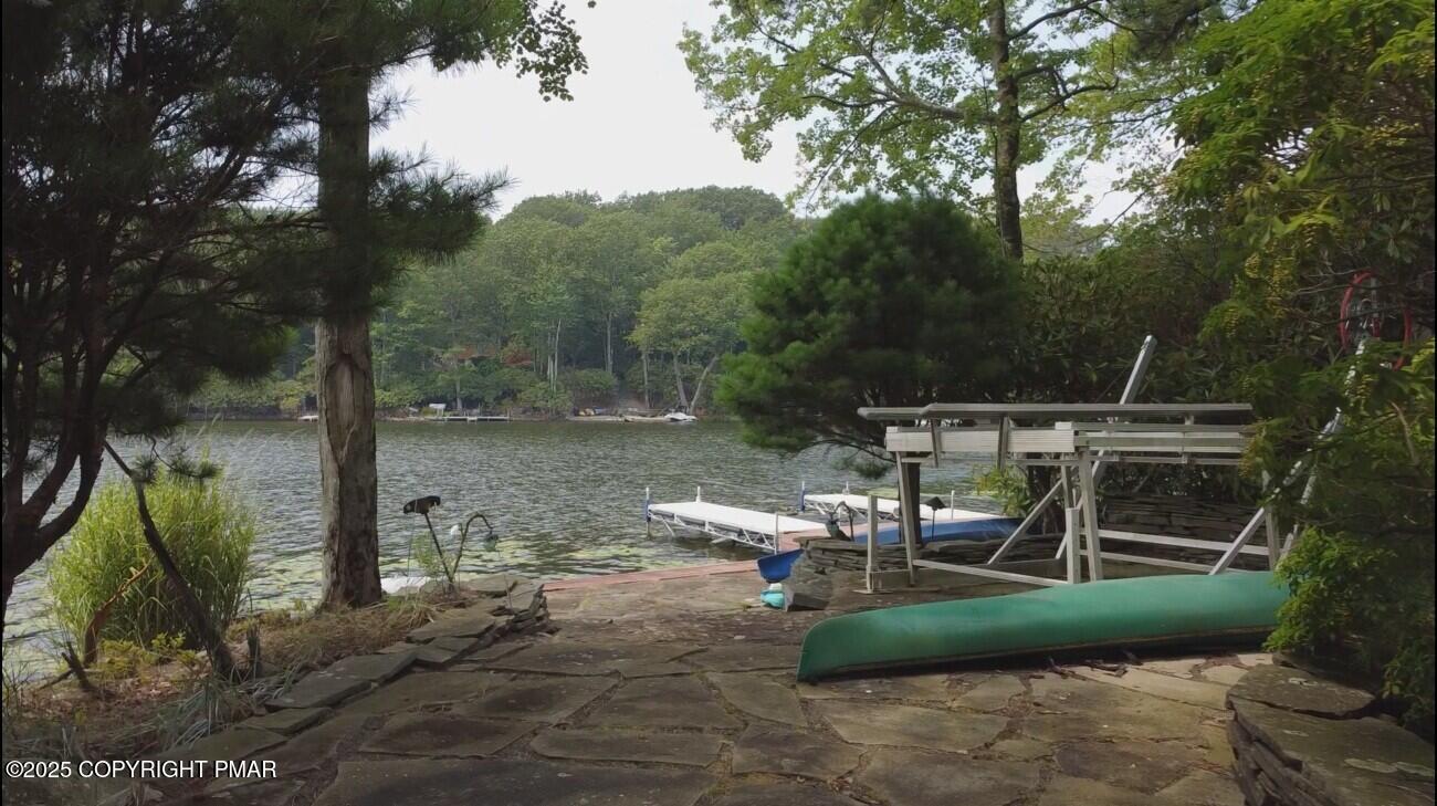 Lake Harmony, Pennsylvania, 18624, United States, 6 Bedrooms Bedrooms, ,7 BathroomsBathrooms,Residential,Active,1908137
