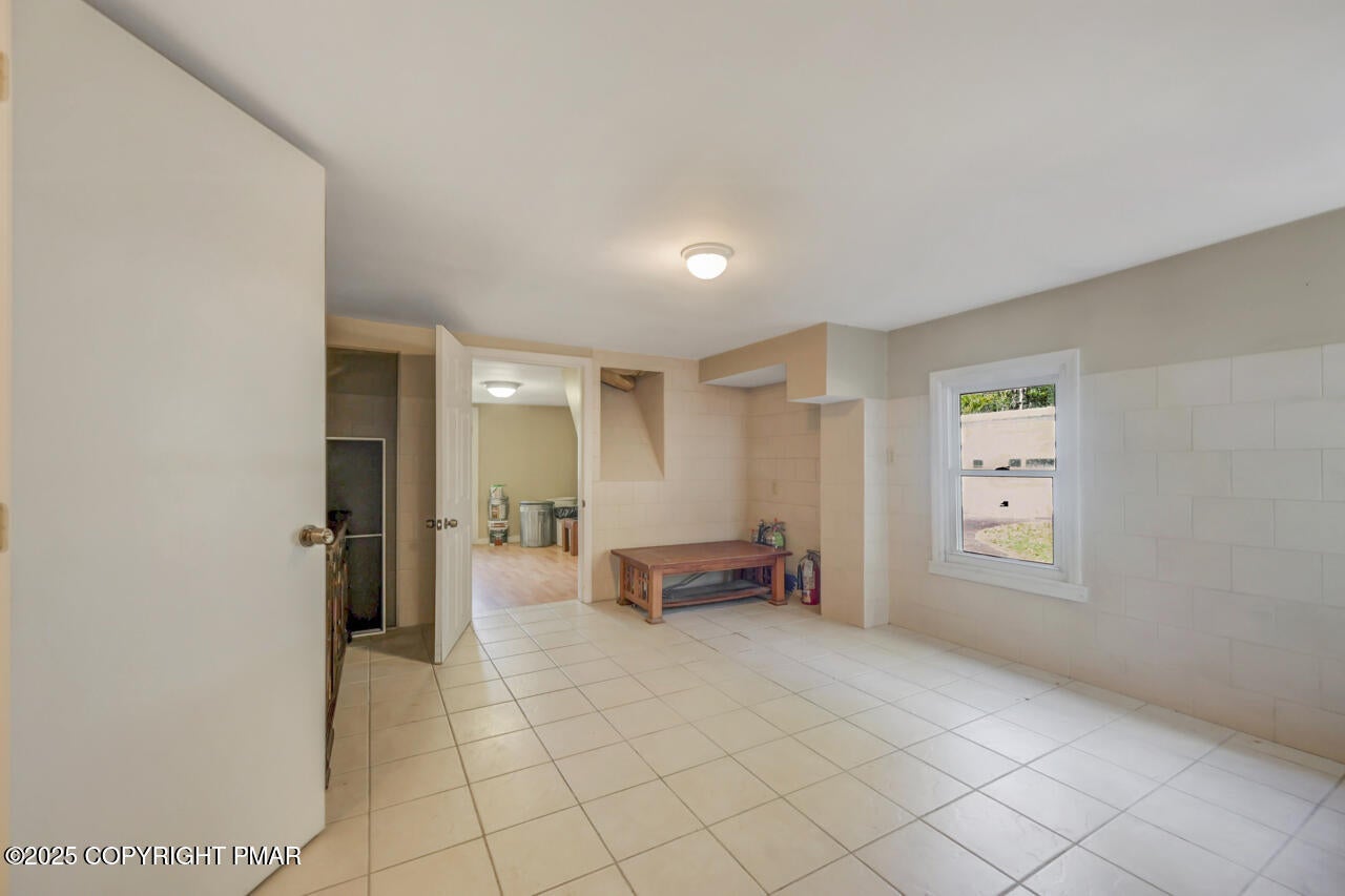 Greentown, Pennsylvania, 18426, United States, 11 Bedrooms Bedrooms, ,10 BathroomsBathrooms,Residential,Active,1963277