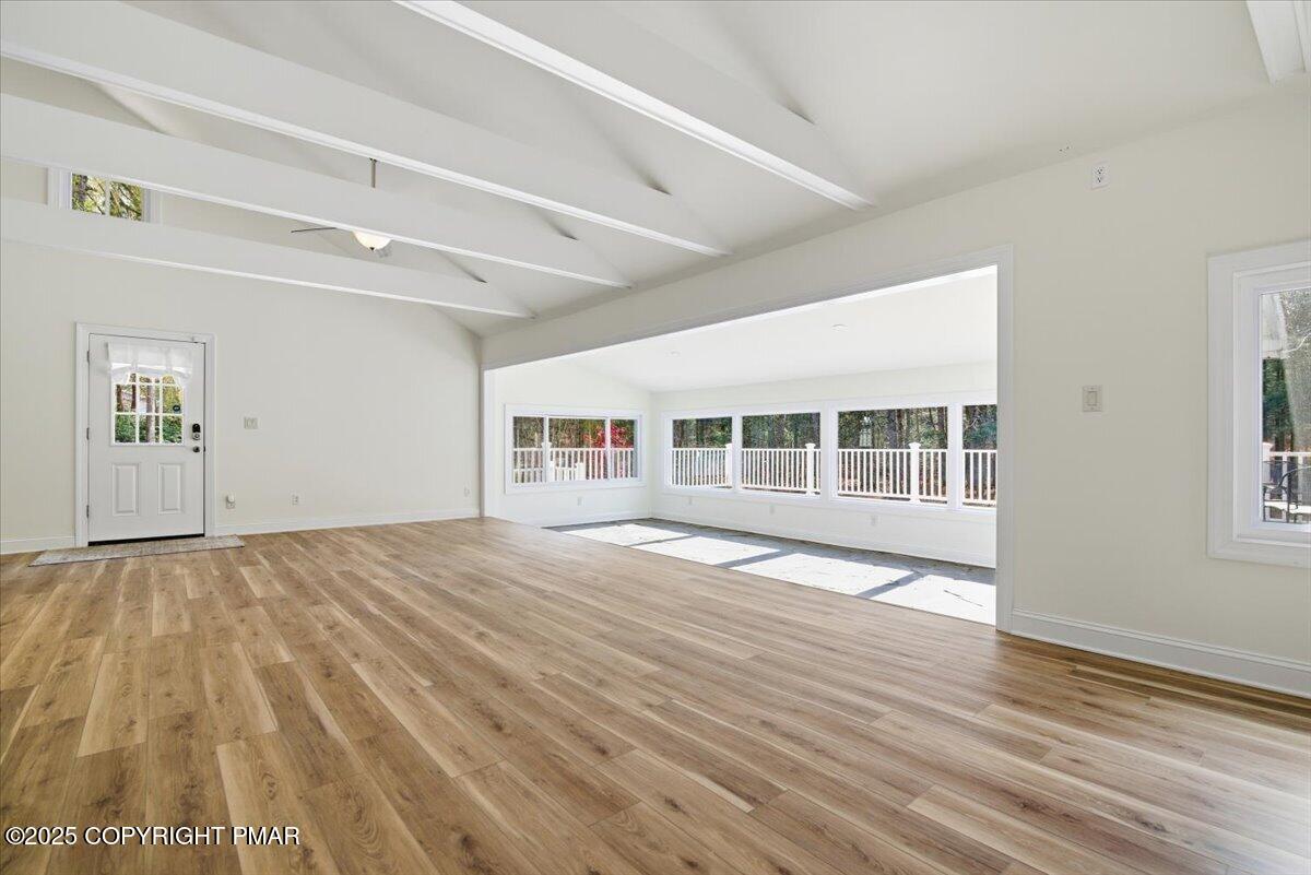 Stroudsburg, Pennsylvania, 18360, United States, 6 Bedrooms Bedrooms, ,6 BathroomsBathrooms,Residential,Active,1988438