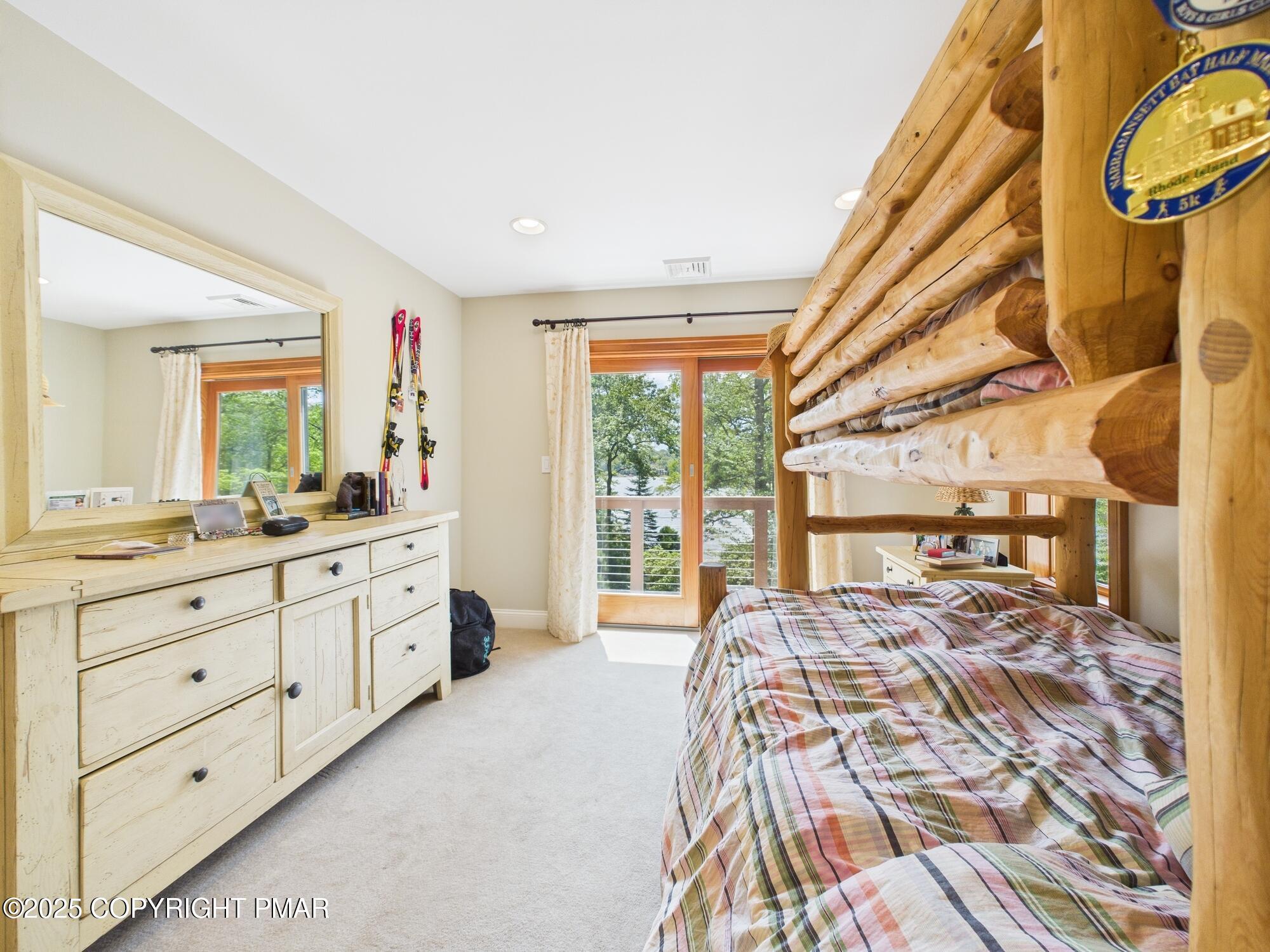 Lake Harmony, Pennsylvania, 18624, United States, 6 Bedrooms Bedrooms, ,7 BathroomsBathrooms,Residential,Active,1908137
