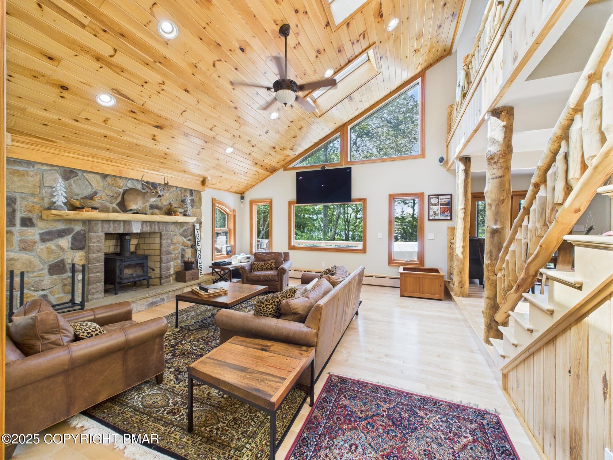 Lake Harmony, Pennsylvania, 18624, United States, 6 Bedrooms Bedrooms, ,7 BathroomsBathrooms,Residential,Active,1908137