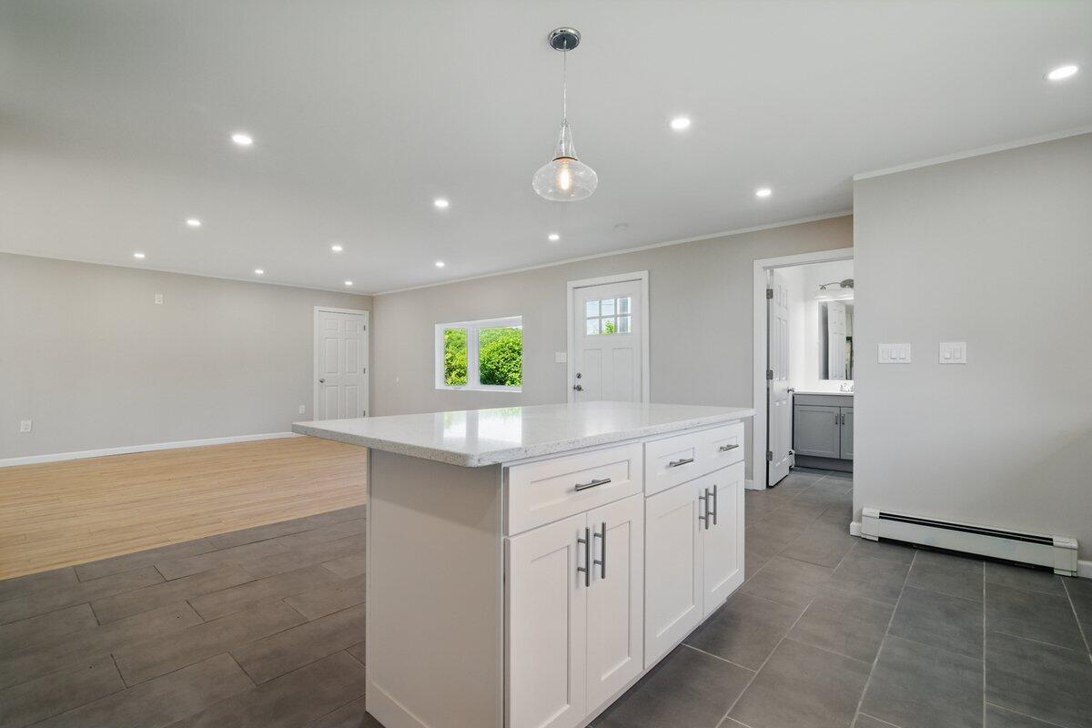 Saylorsburg, Pennsylvania, 18353, United States, ,3 BathroomsBathrooms,Residential,Active,1831793