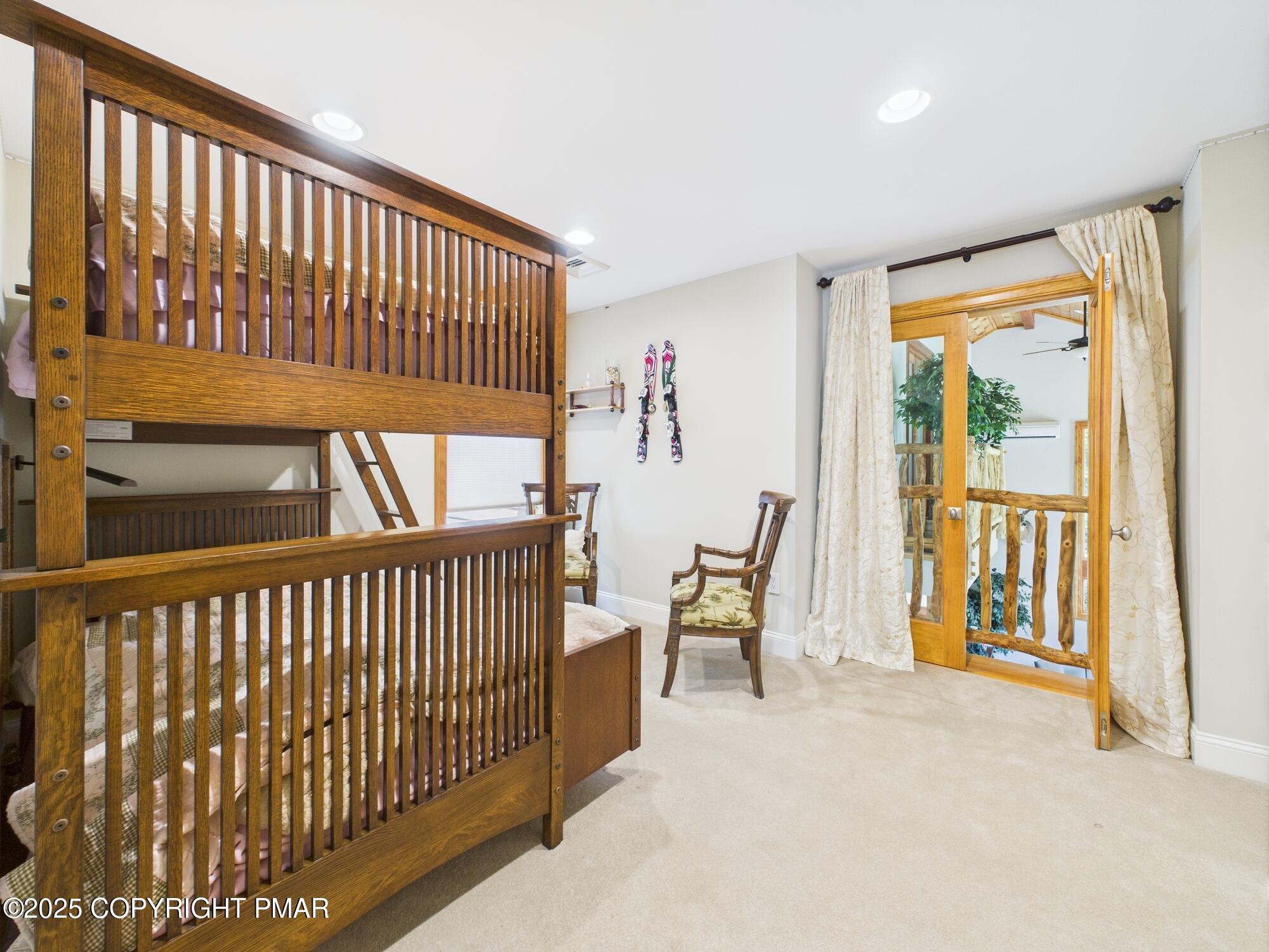 Lake Harmony, Pennsylvania, 18624, United States, 6 Bedrooms Bedrooms, ,7 BathroomsBathrooms,Residential,Active,1908137