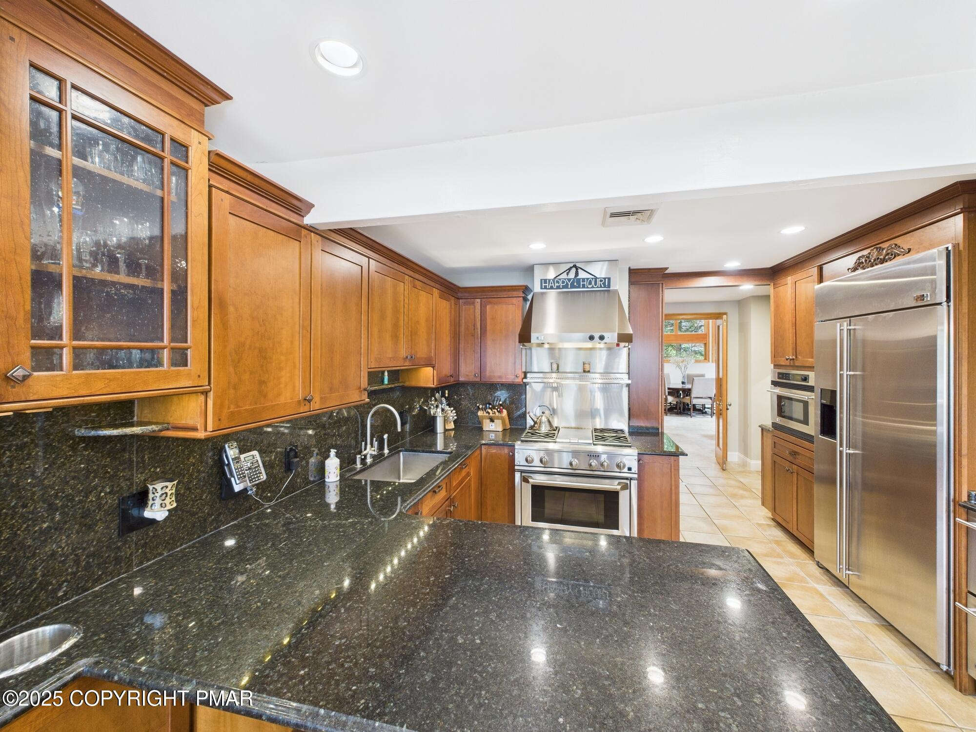 Lake Harmony, Pennsylvania, 18624, United States, 6 Bedrooms Bedrooms, ,7 BathroomsBathrooms,Residential,Active,1908137