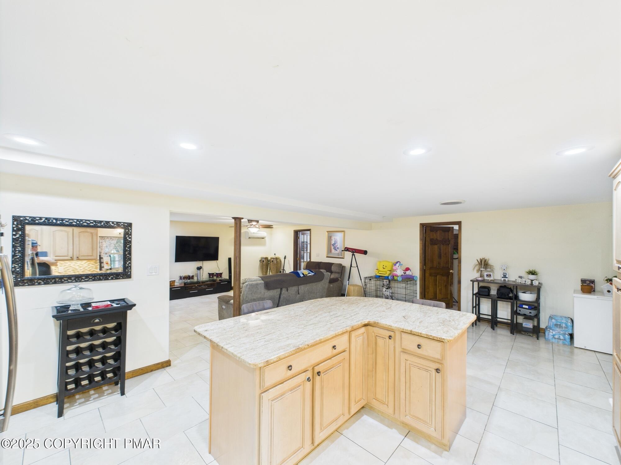 East Stroudsburg, Pennsylvania, 18302, United States, 7 Bedrooms Bedrooms, ,7 BathroomsBathrooms,Residential,Active,1905116