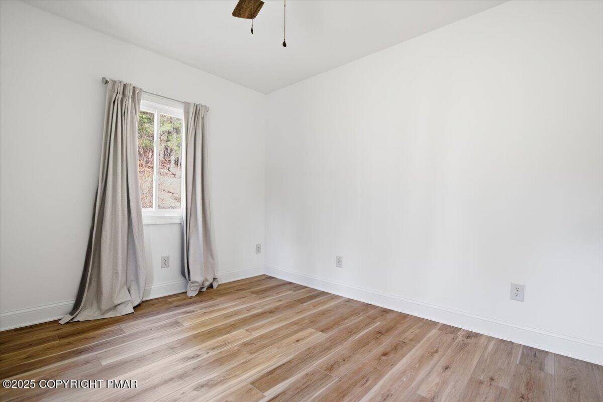 Stroudsburg, Pennsylvania, 18360, United States, 6 Bedrooms Bedrooms, ,6 BathroomsBathrooms,Residential,Active,1988438