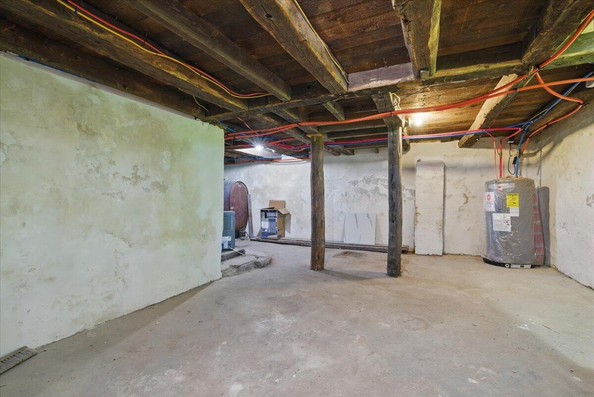 Saylorsburg, Pennsylvania, 18353, United States, ,3 BathroomsBathrooms,Residential,Active,1831793