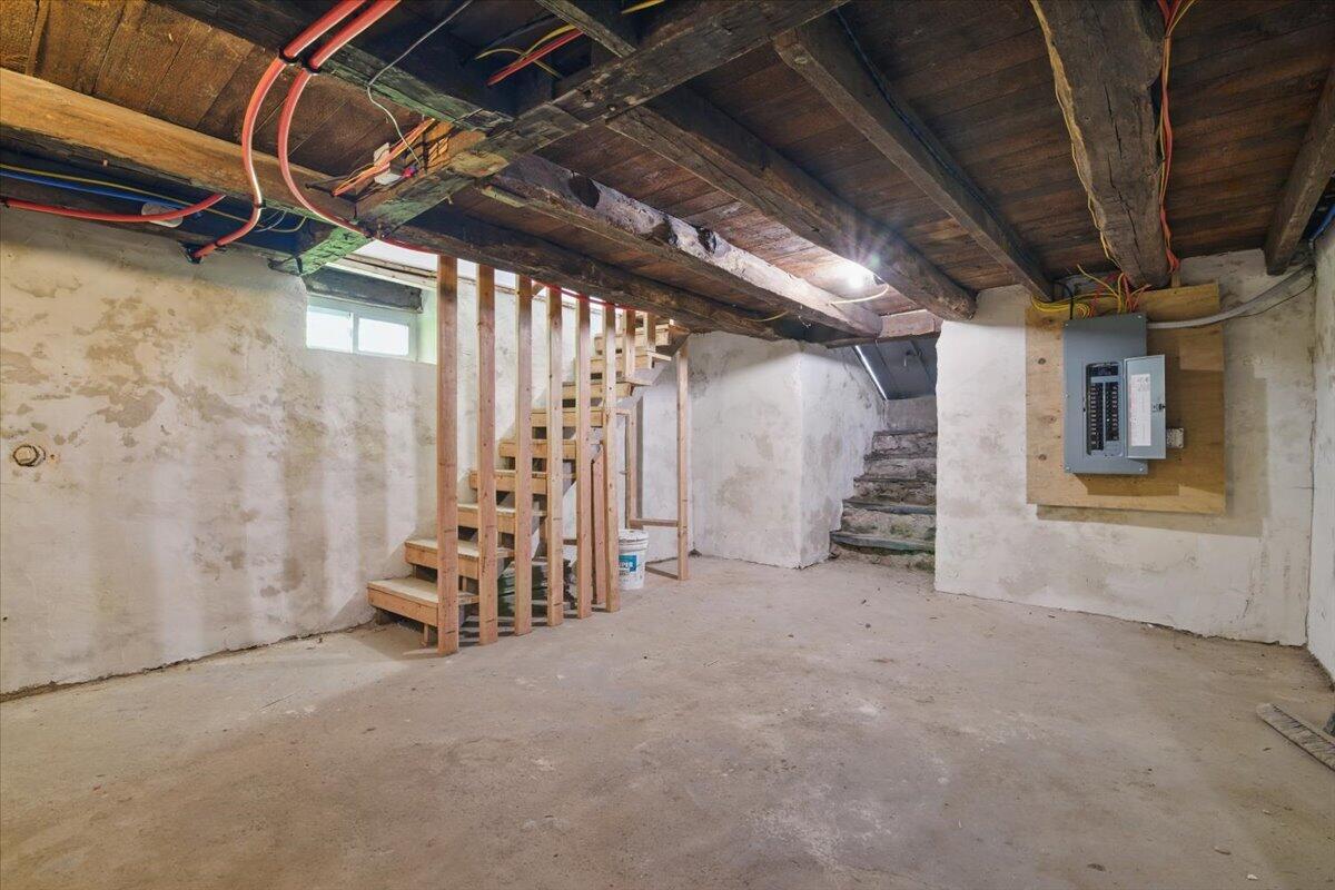 Saylorsburg, Pennsylvania, 18353, United States, ,3 BathroomsBathrooms,Residential,Active,1831793