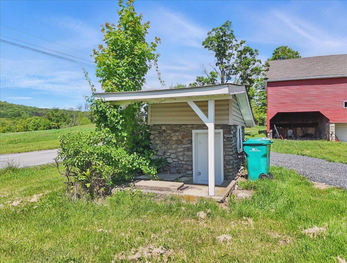 Saylorsburg, Pennsylvania, 18353, United States, ,3 BathroomsBathrooms,Residential,Active,1831793