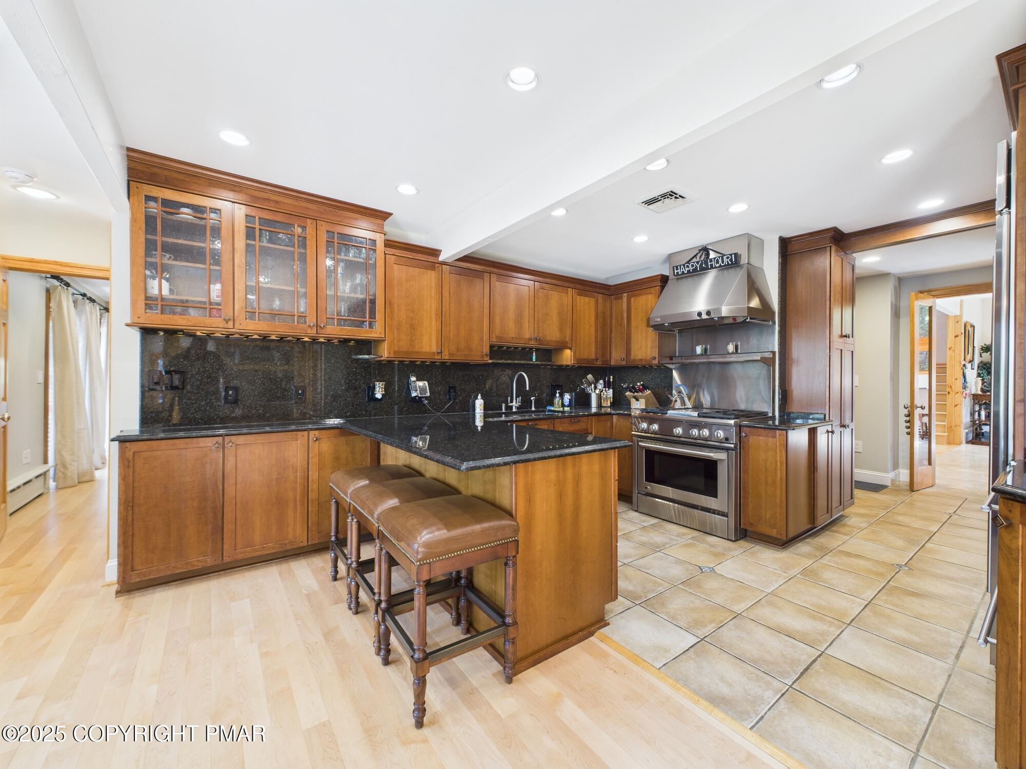 Lake Harmony, Pennsylvania, 18624, United States, 6 Bedrooms Bedrooms, ,7 BathroomsBathrooms,Residential,Active,1908137