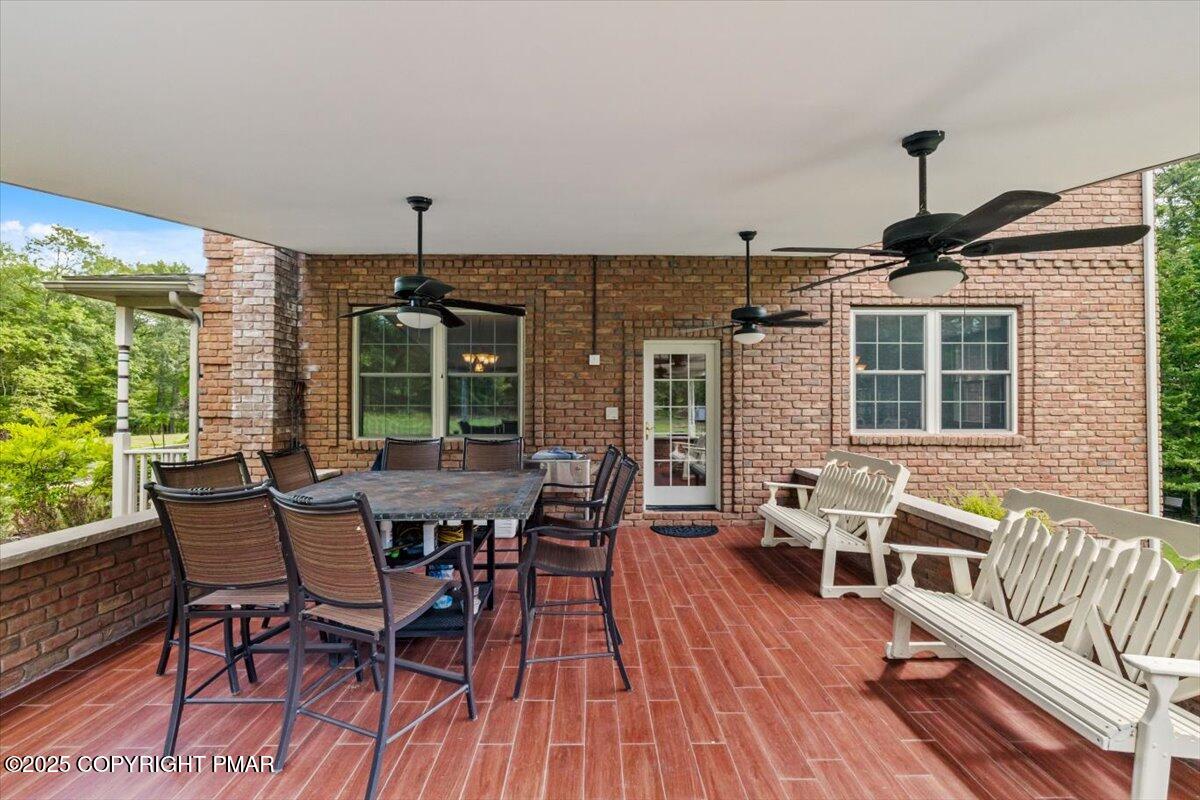 East Stroudsburg, Pennsylvania, 18302, United States, 7 Bedrooms Bedrooms, ,7 BathroomsBathrooms,Residential,Active,1905116