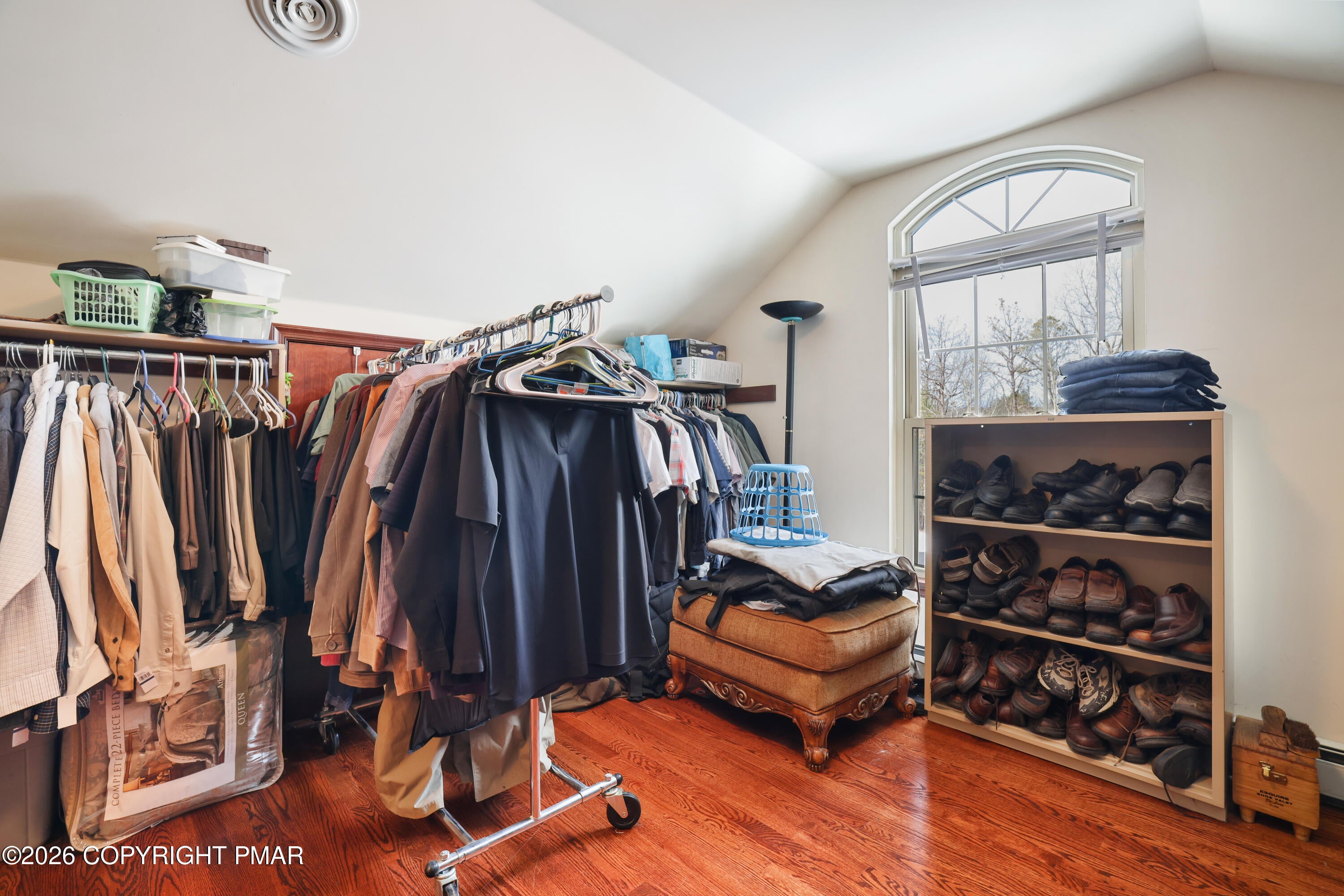 East Stroudsburg, Pennsylvania, 18302, United States, 7 Bedrooms Bedrooms, ,7 BathroomsBathrooms,Residential,Active,2007614